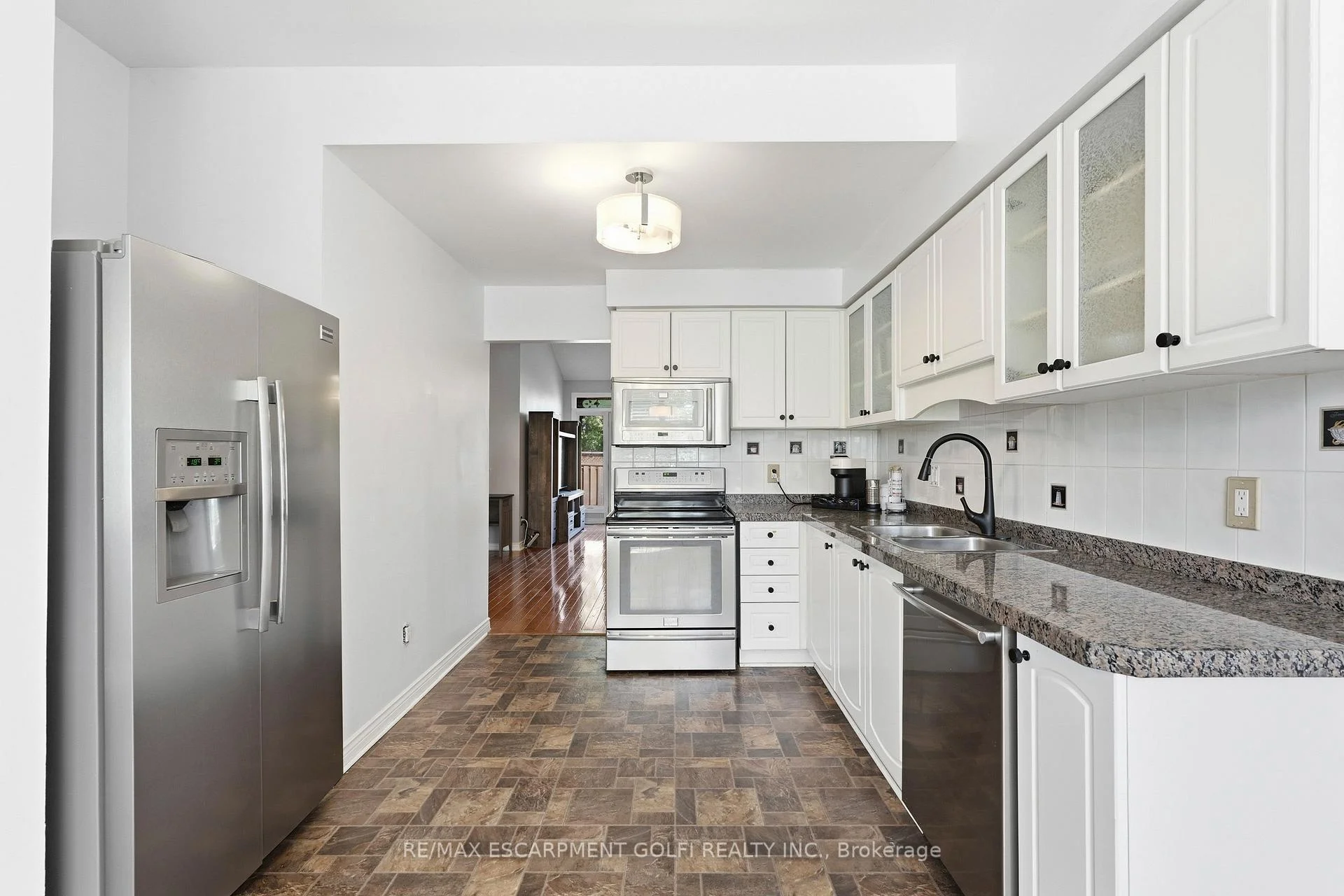 Photo 3 of Unit 43, 96 Greentrail Drive, Hamilton, Twenty Place — HOMEH