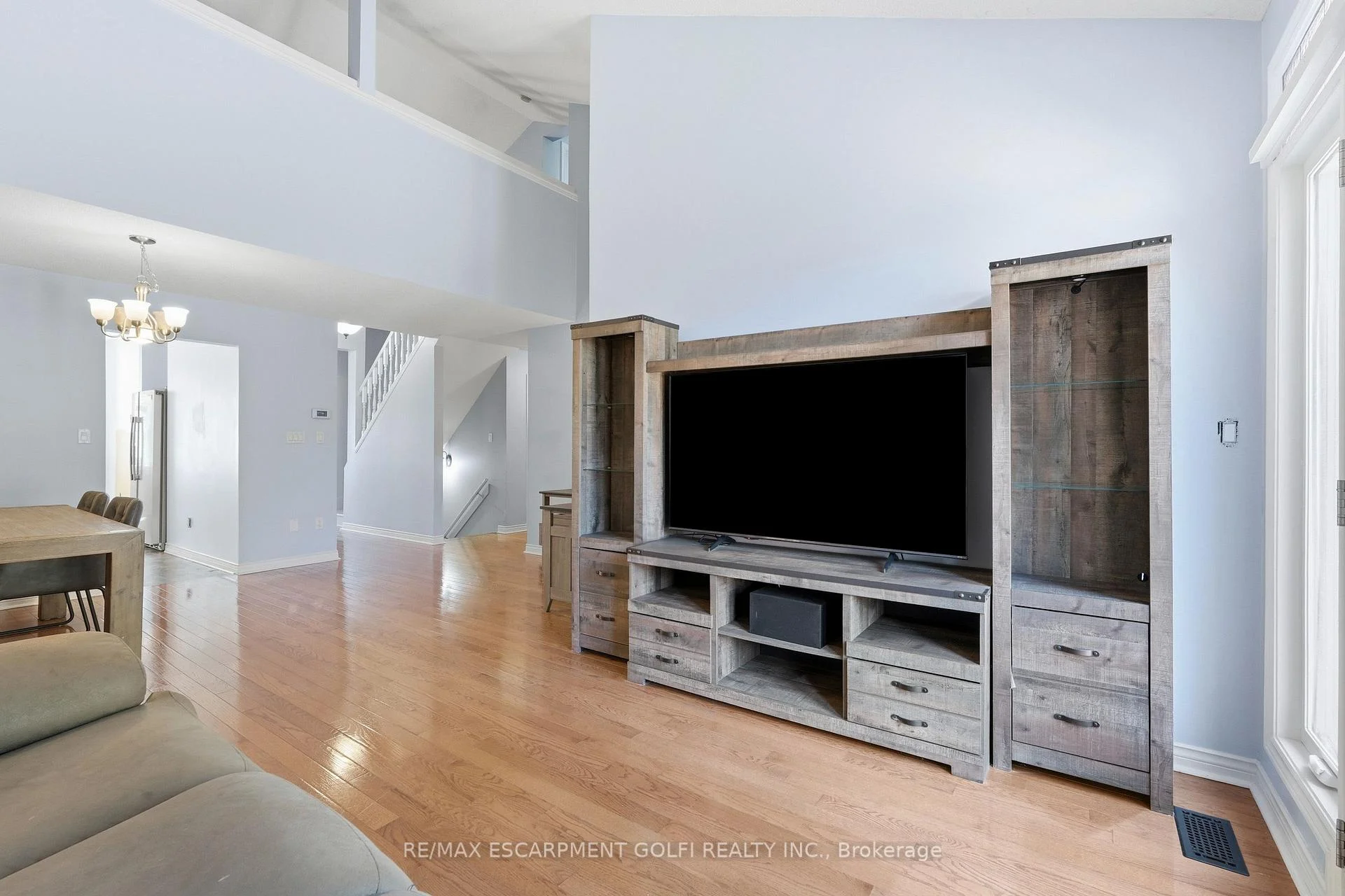 Photo 7 of Unit 43, 96 Greentrail Drive, Hamilton, Twenty Place — HOMEH
