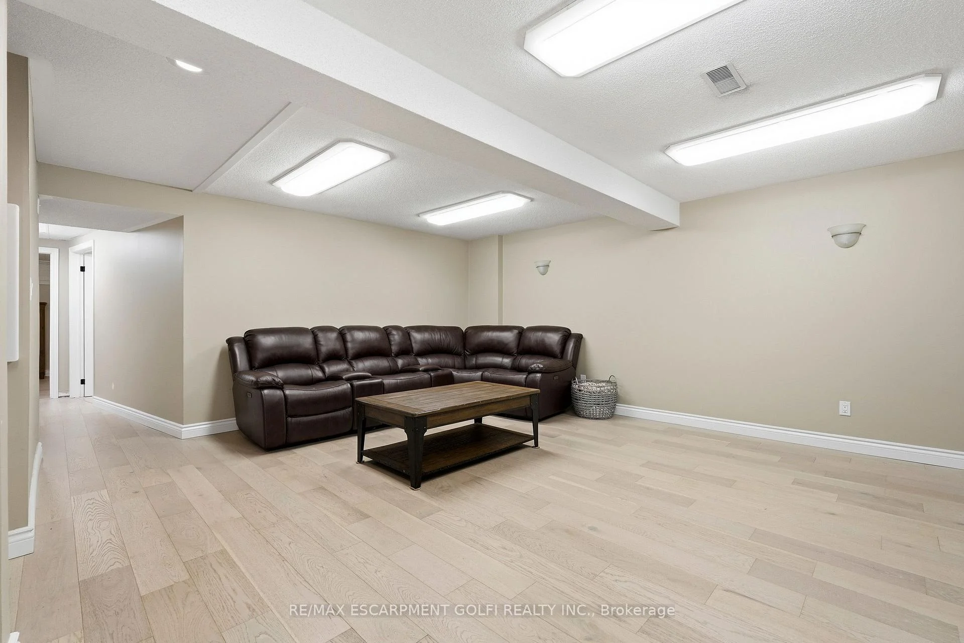Photo 22 of Unit 43, 96 Greentrail Drive, Hamilton, Twenty Place — HOMEH
