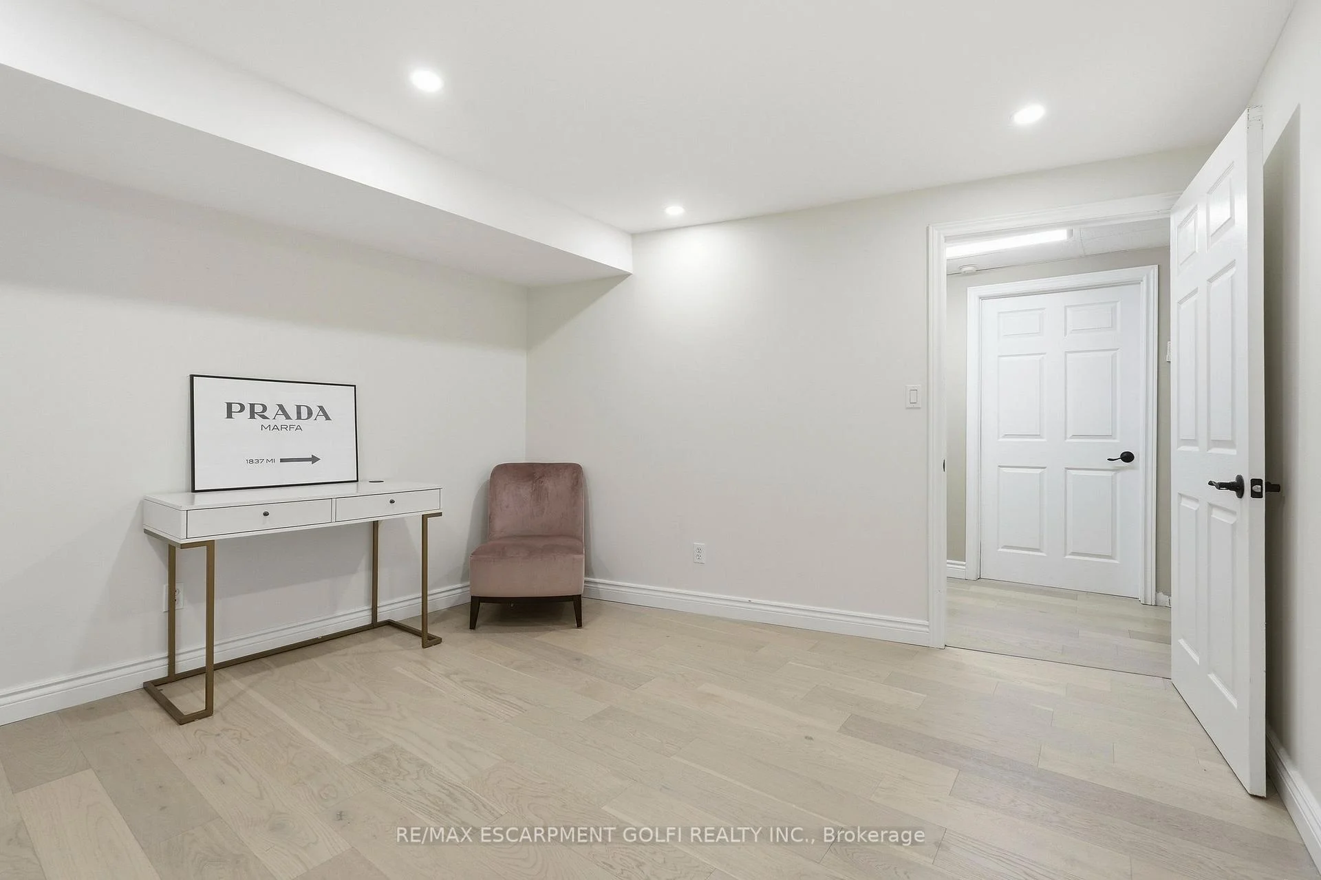 Photo 26 of Unit 43, 96 Greentrail Drive, Hamilton, Twenty Place — HOMEH