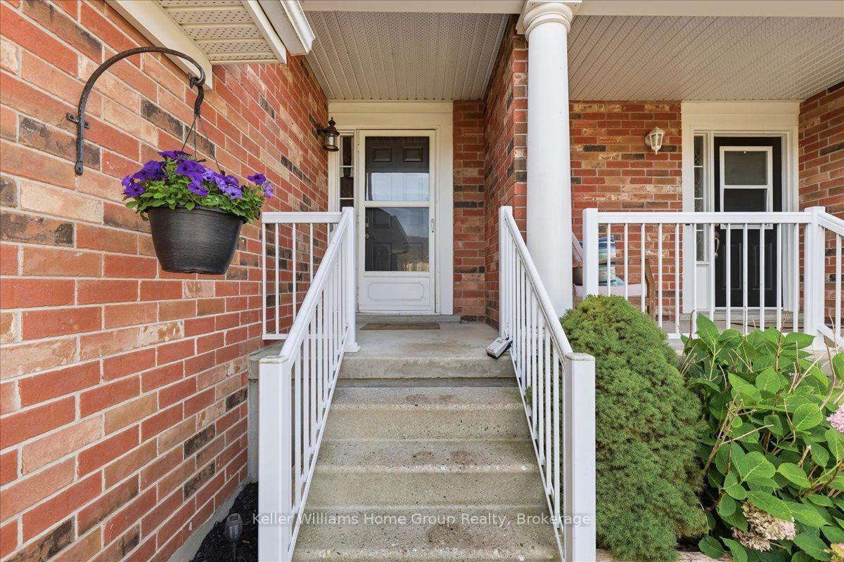 Photo 4 of 138 Werstine Terrace, Cambridge, Hespeler Village — HOMEH