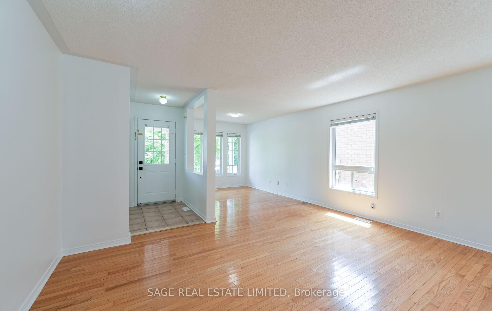 Photo 4 of 6 Fairhill Avenue, Brampton, Fletcher's Meadow — HOMEH