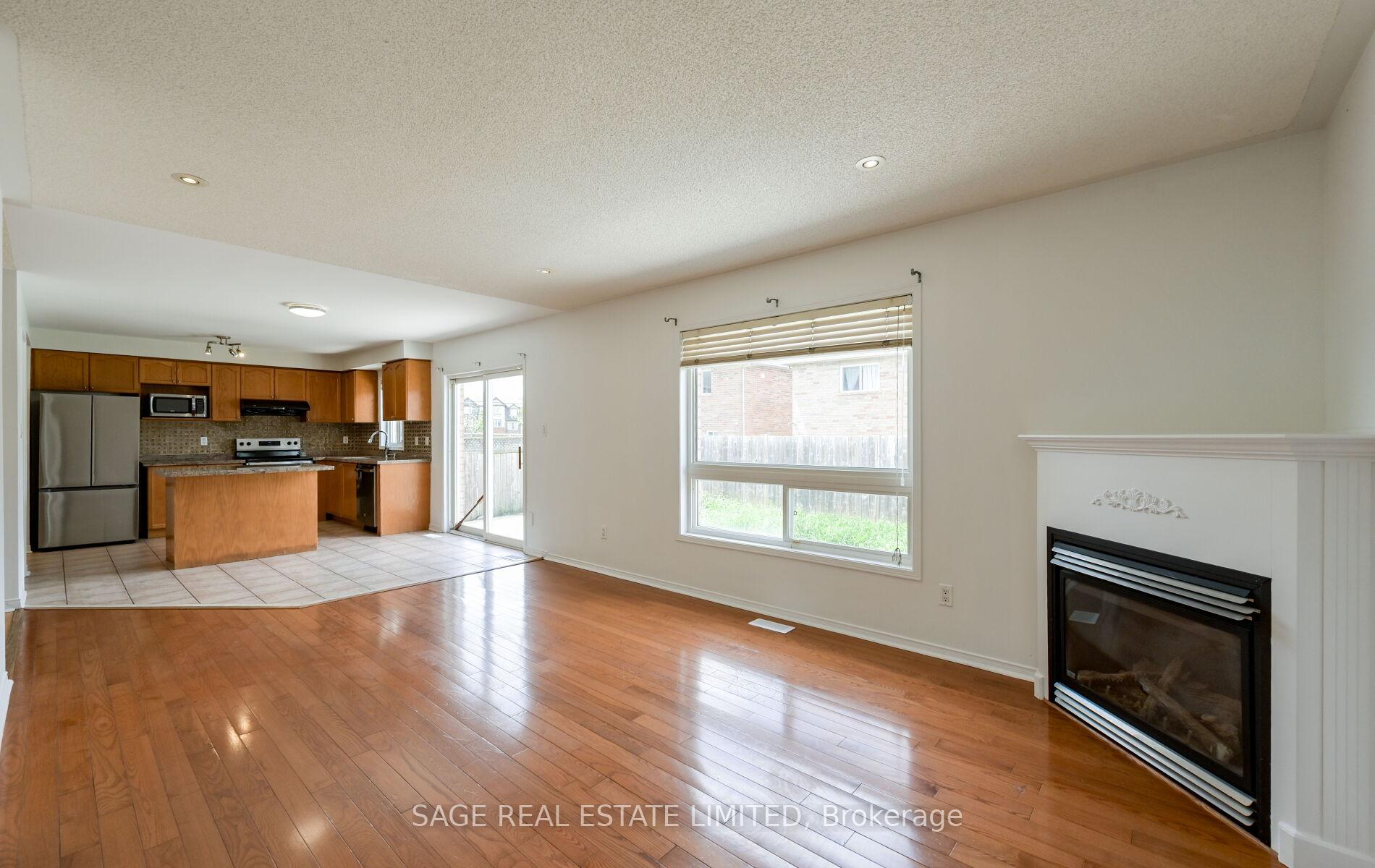 Photo 5 of 6 Fairhill Avenue, Brampton, Fletcher's Meadow — HOMEH