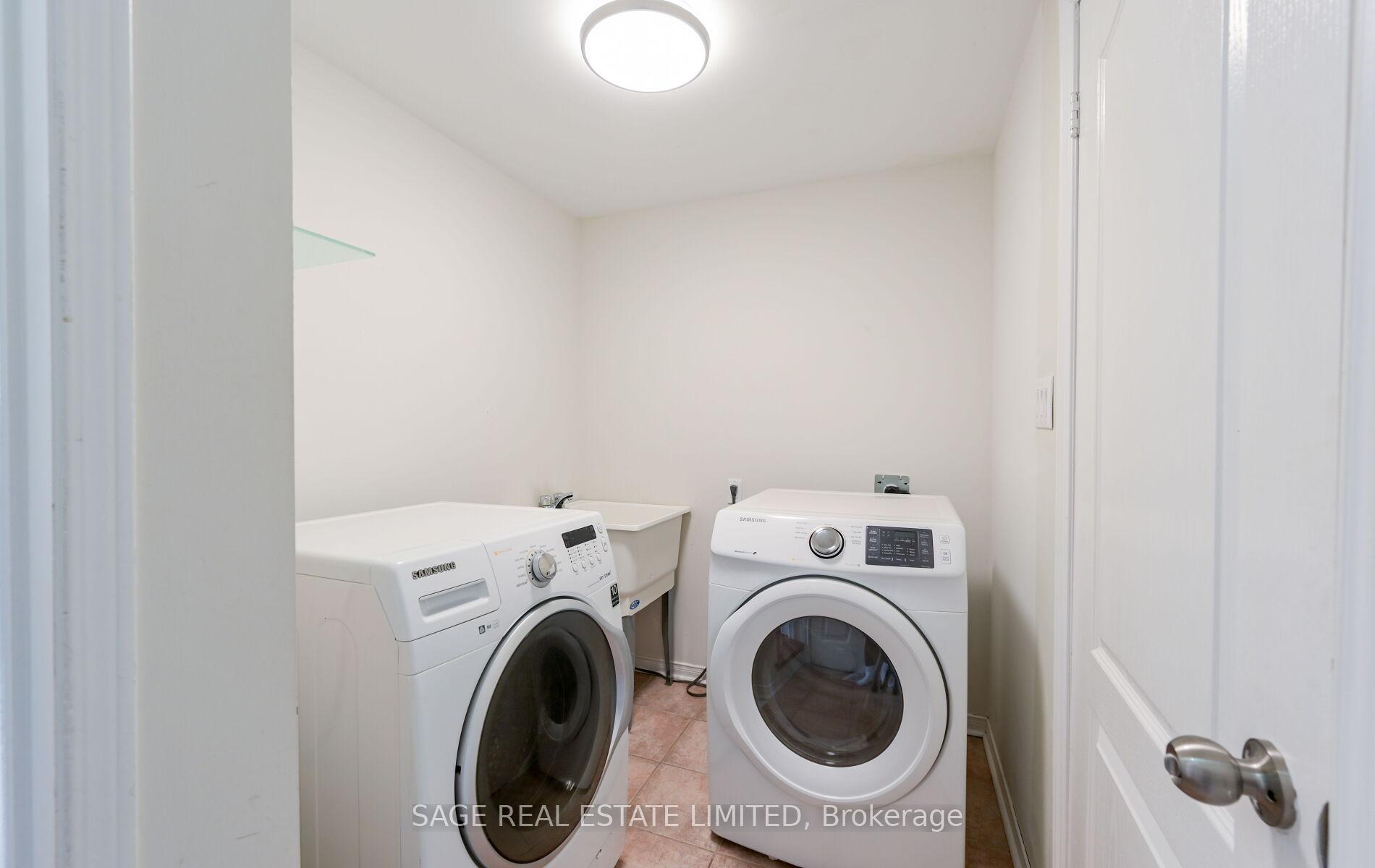 Photo 14 of 6 Fairhill Avenue, Brampton, Fletcher's Meadow — HOMEH