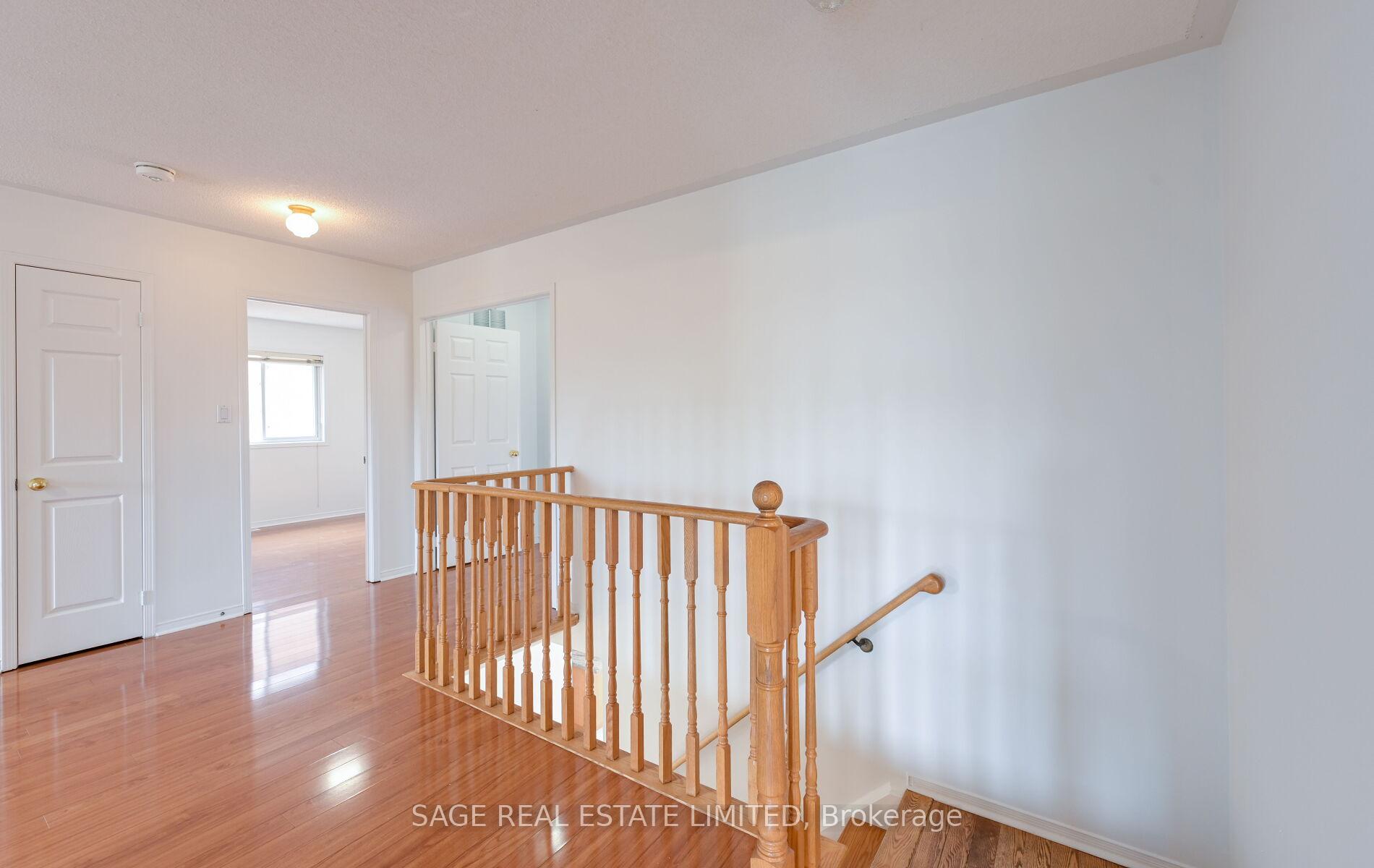 Photo 16 of 6 Fairhill Avenue, Brampton, Fletcher's Meadow — HOMEH