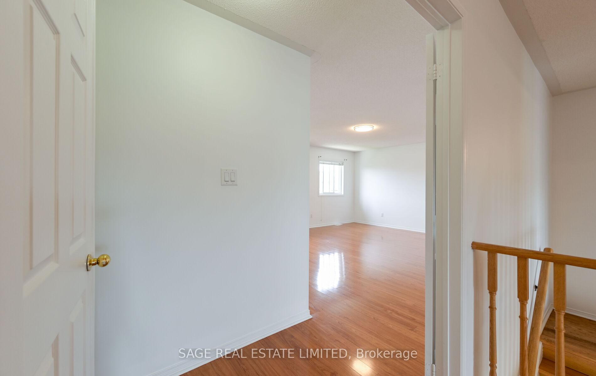 Photo 19 of 6 Fairhill Avenue, Brampton, Fletcher's Meadow — HOMEH
