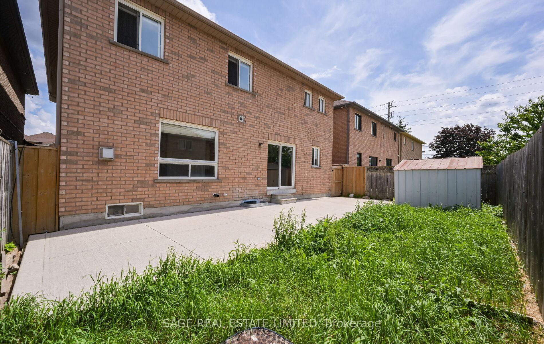 Photo 31 of 6 Fairhill Avenue, Brampton, Fletcher's Meadow — HOMEH