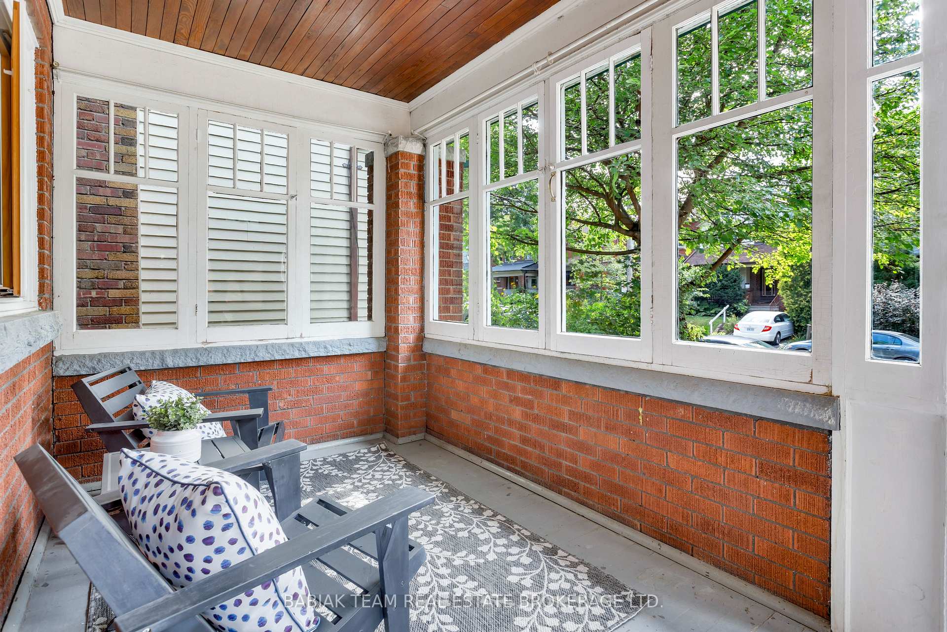 Photo 4 of 403 Durie Street, Toronto, Runnymede-Bloor West Village — HOMEH