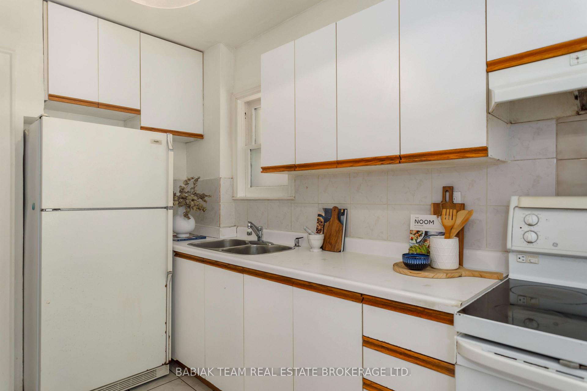 Photo 12 of 403 Durie Street, Toronto, Runnymede-Bloor West Village — HOMEH