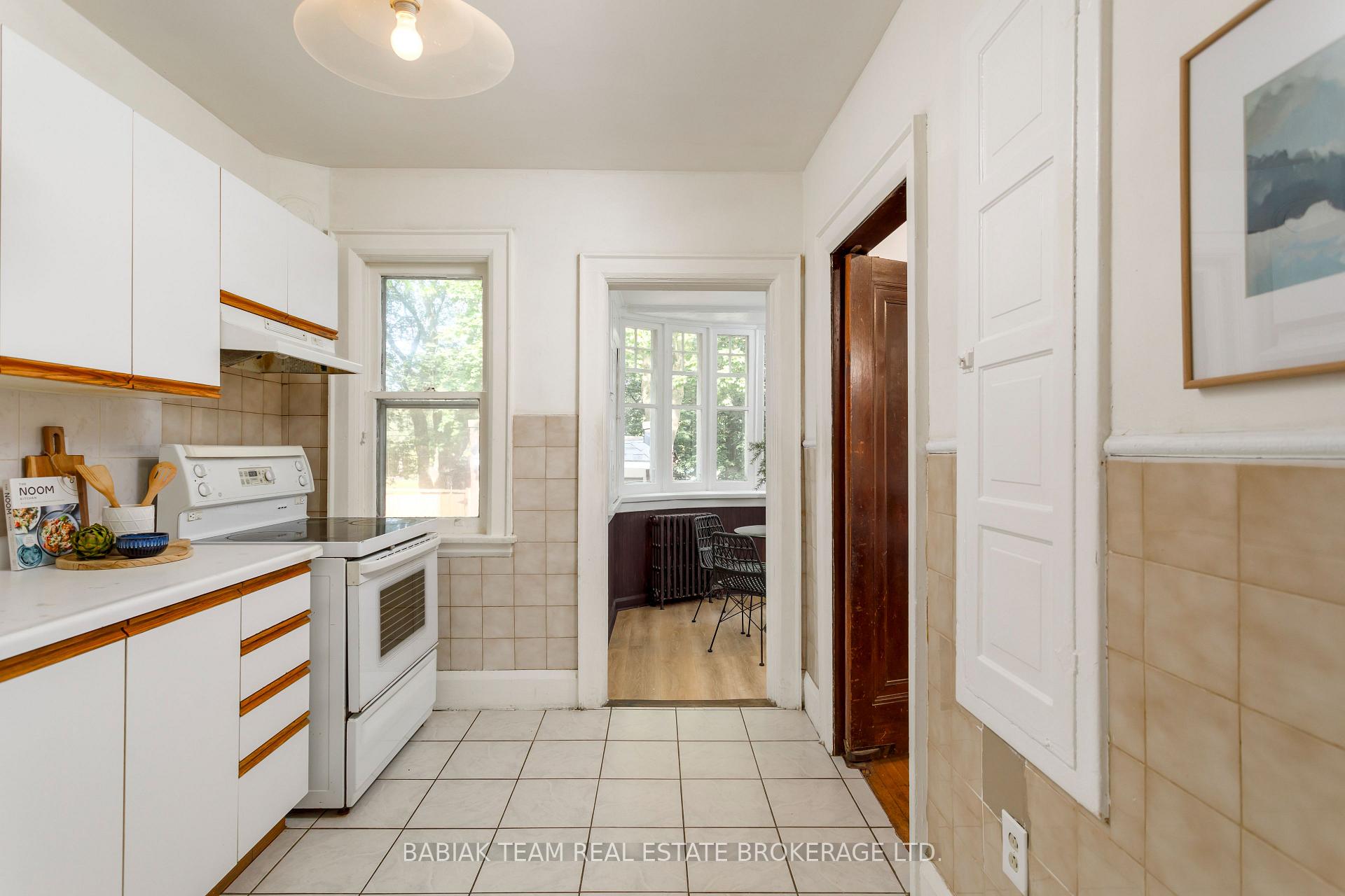 Photo 13 of 403 Durie Street, Toronto, Runnymede-Bloor West Village — HOMEH