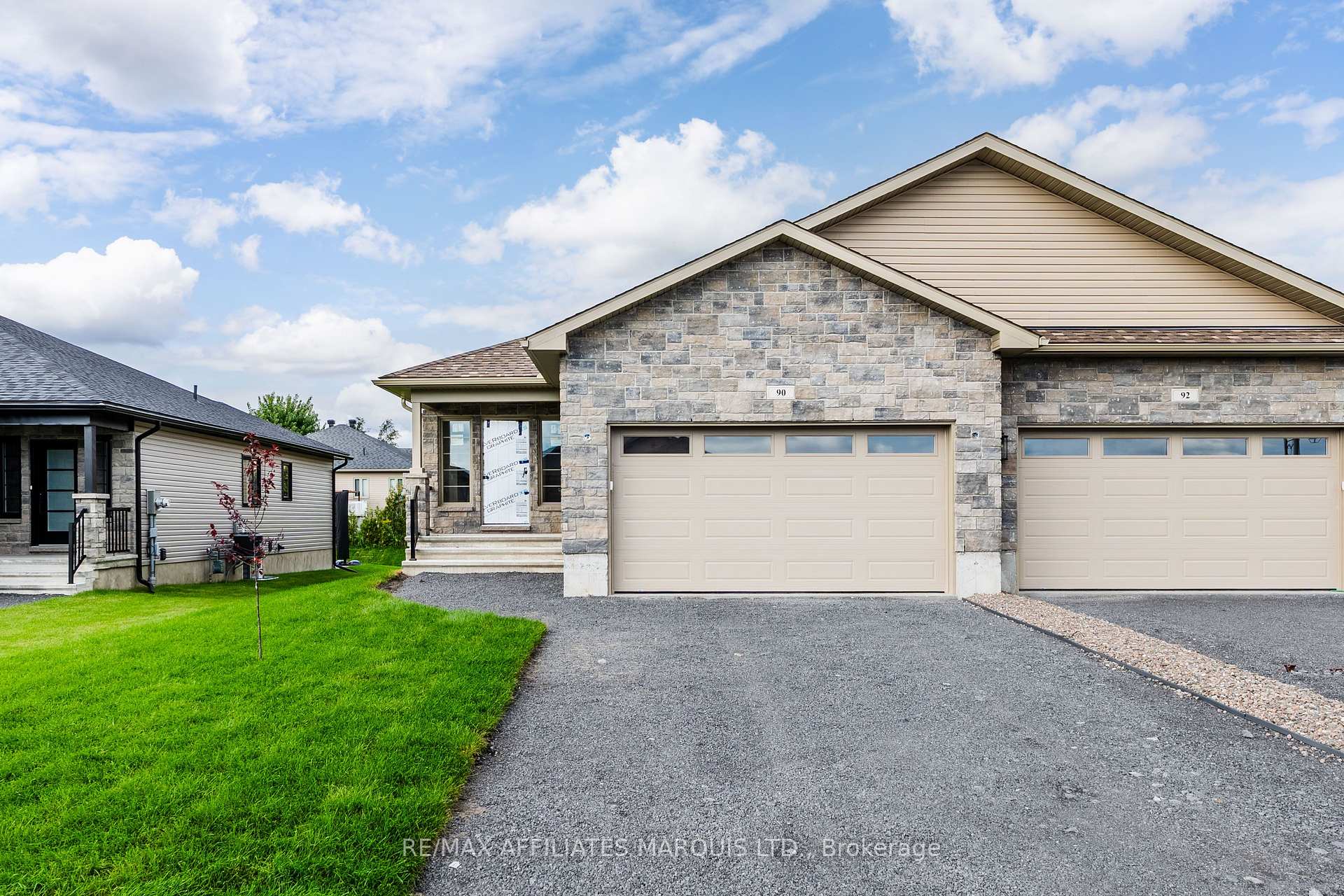 Photo 2 of 90 Forrester Way, South Stormont, Long Sault — HOMEH