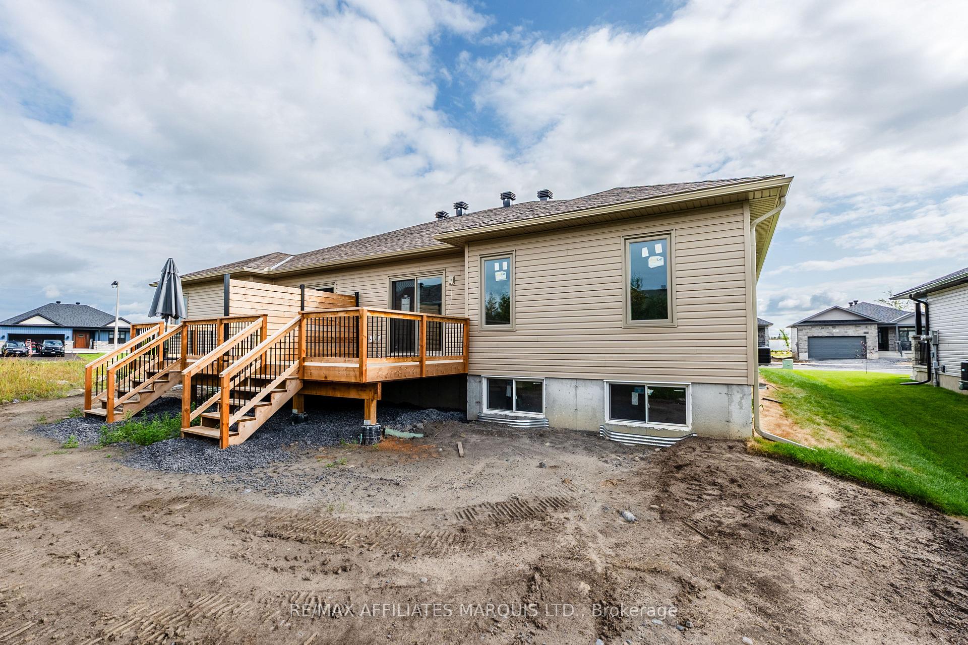 Photo 4 of 90 Forrester Way, South Stormont, Long Sault — HOMEH