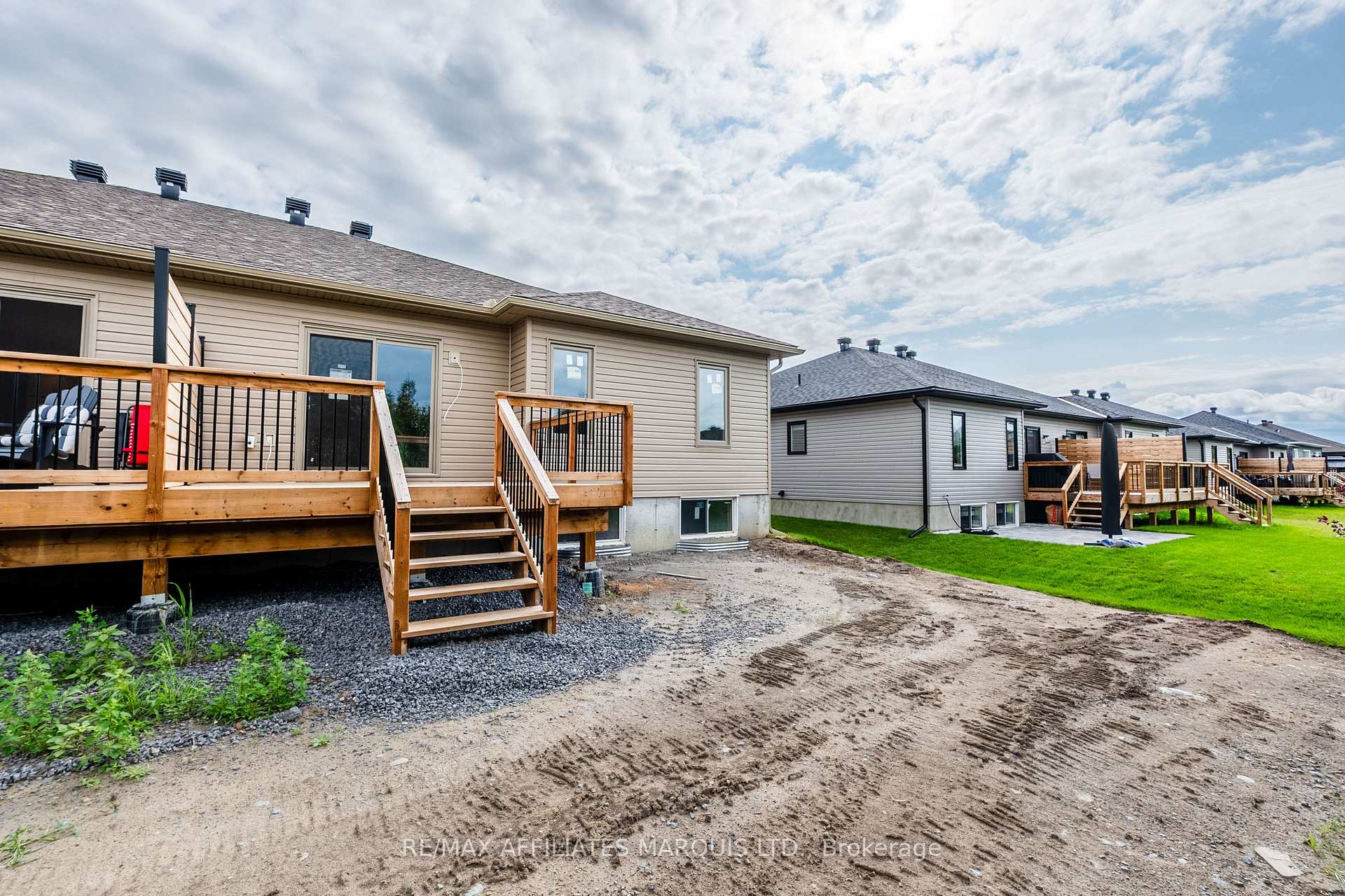 Photo 5 of 90 Forrester Way, South Stormont, Long Sault — HOMEH