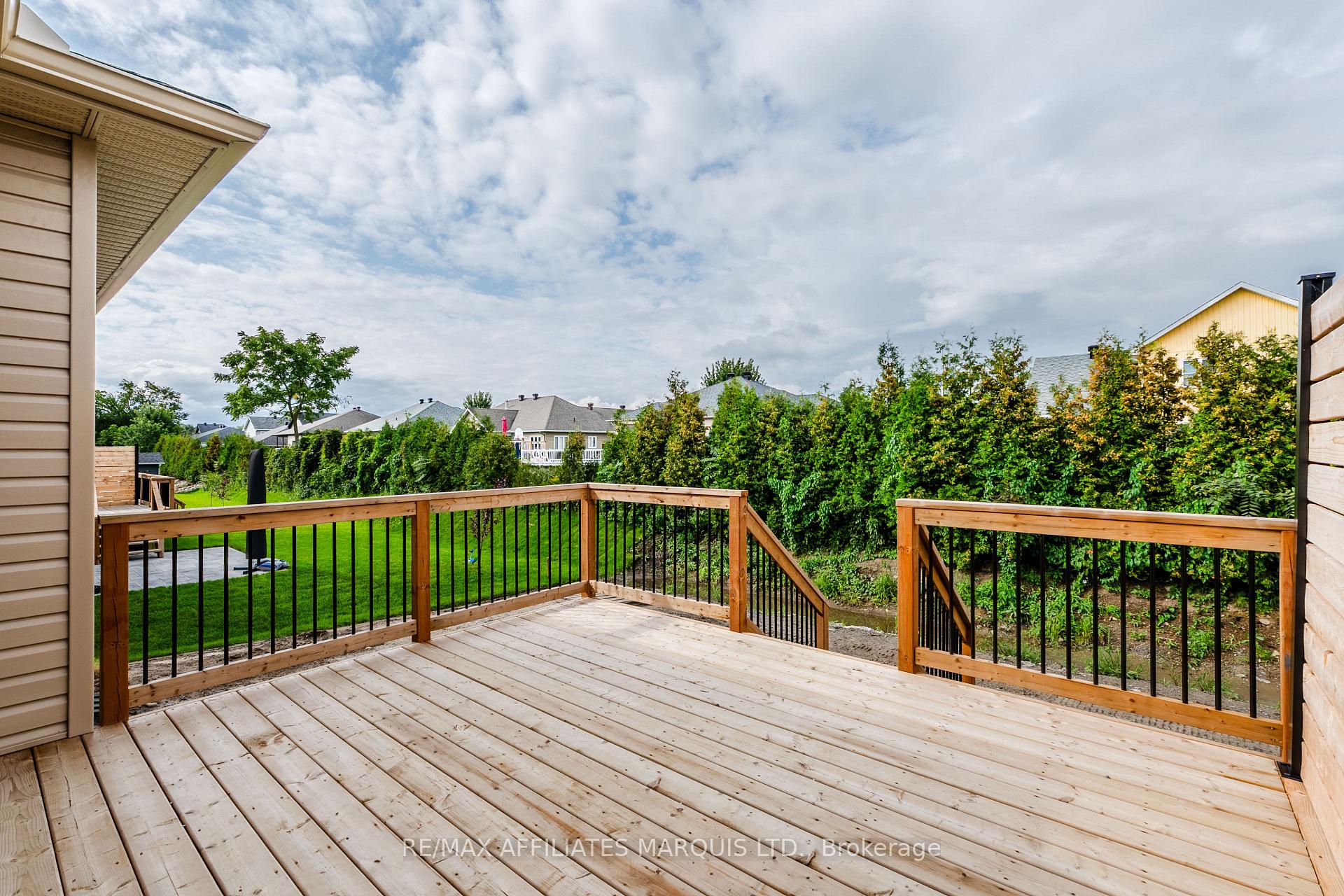 Photo 6 of 90 Forrester Way, South Stormont, Long Sault — HOMEH