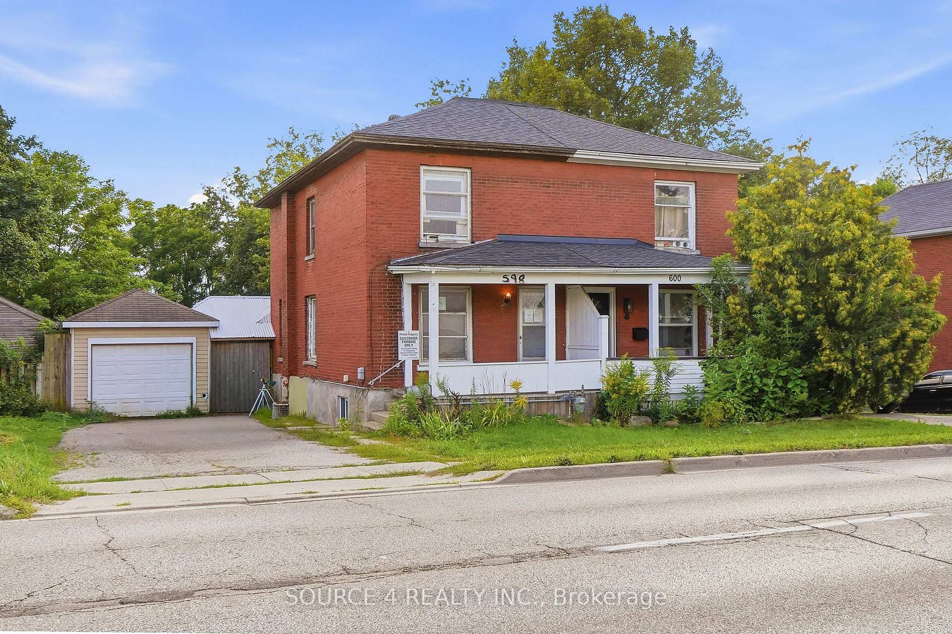 Photo 2 of 598 Coronation Boulevard, Cambridge, Galt City Centre — HOMEH
