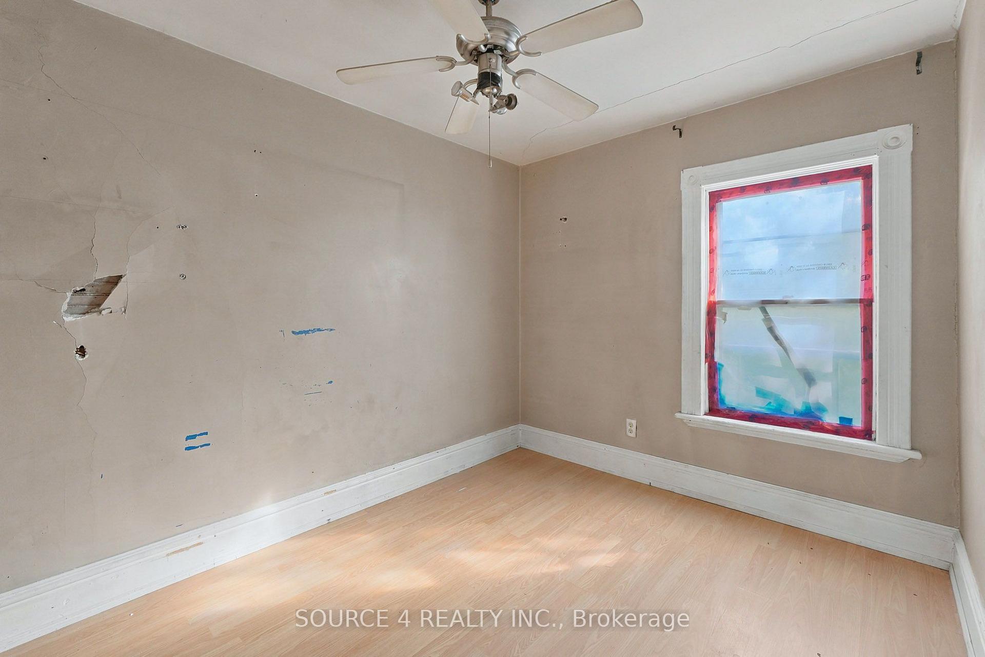 Photo 16 of 598 Coronation Boulevard, Cambridge, Galt City Centre — HOMEH