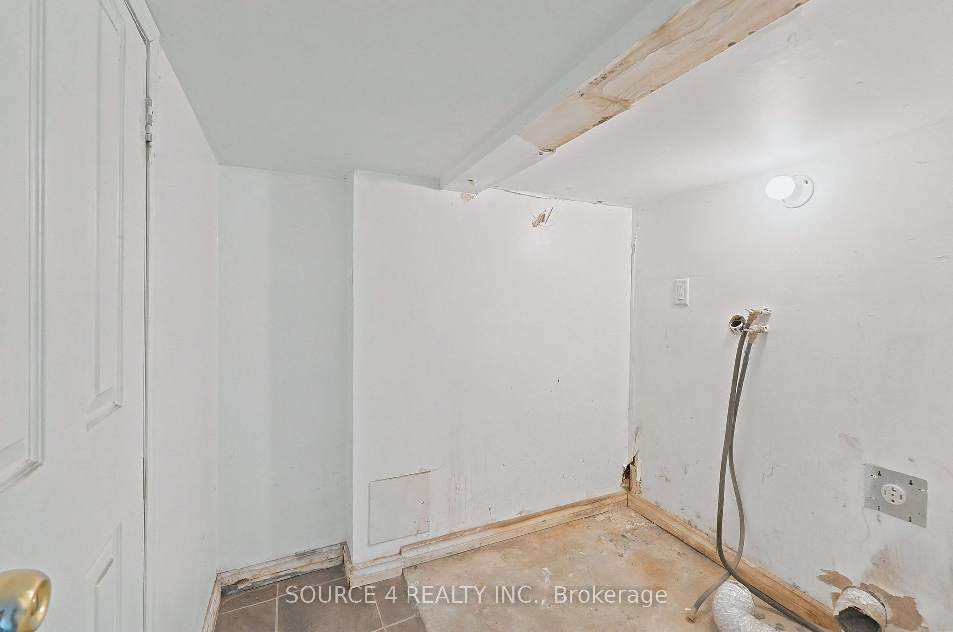 Photo 27 of 598 Coronation Boulevard, Cambridge, Galt City Centre — HOMEH