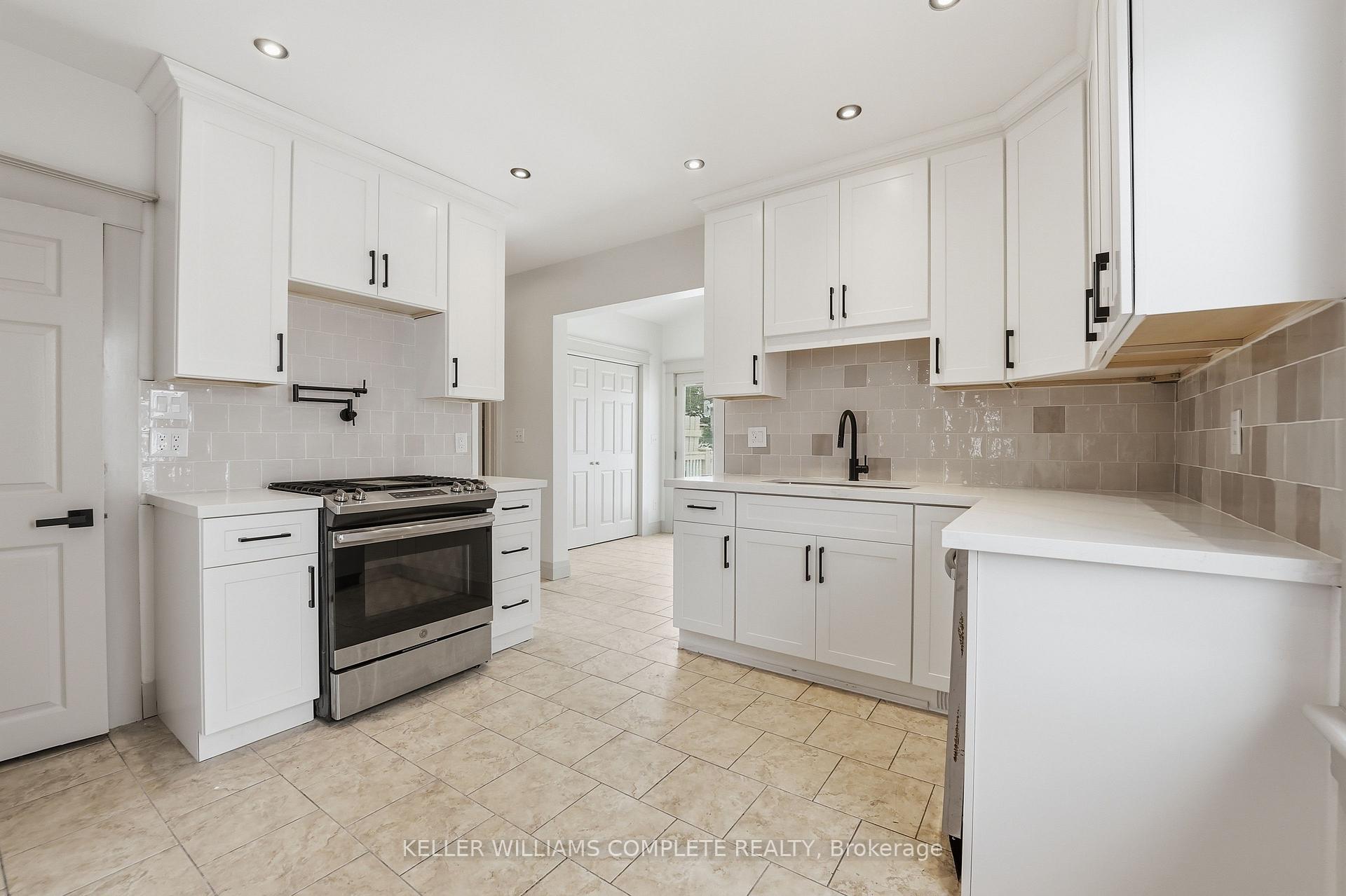 Photo 16 of 61 Wallace Avenue, Port Colborne, Main Street — HOMEH
