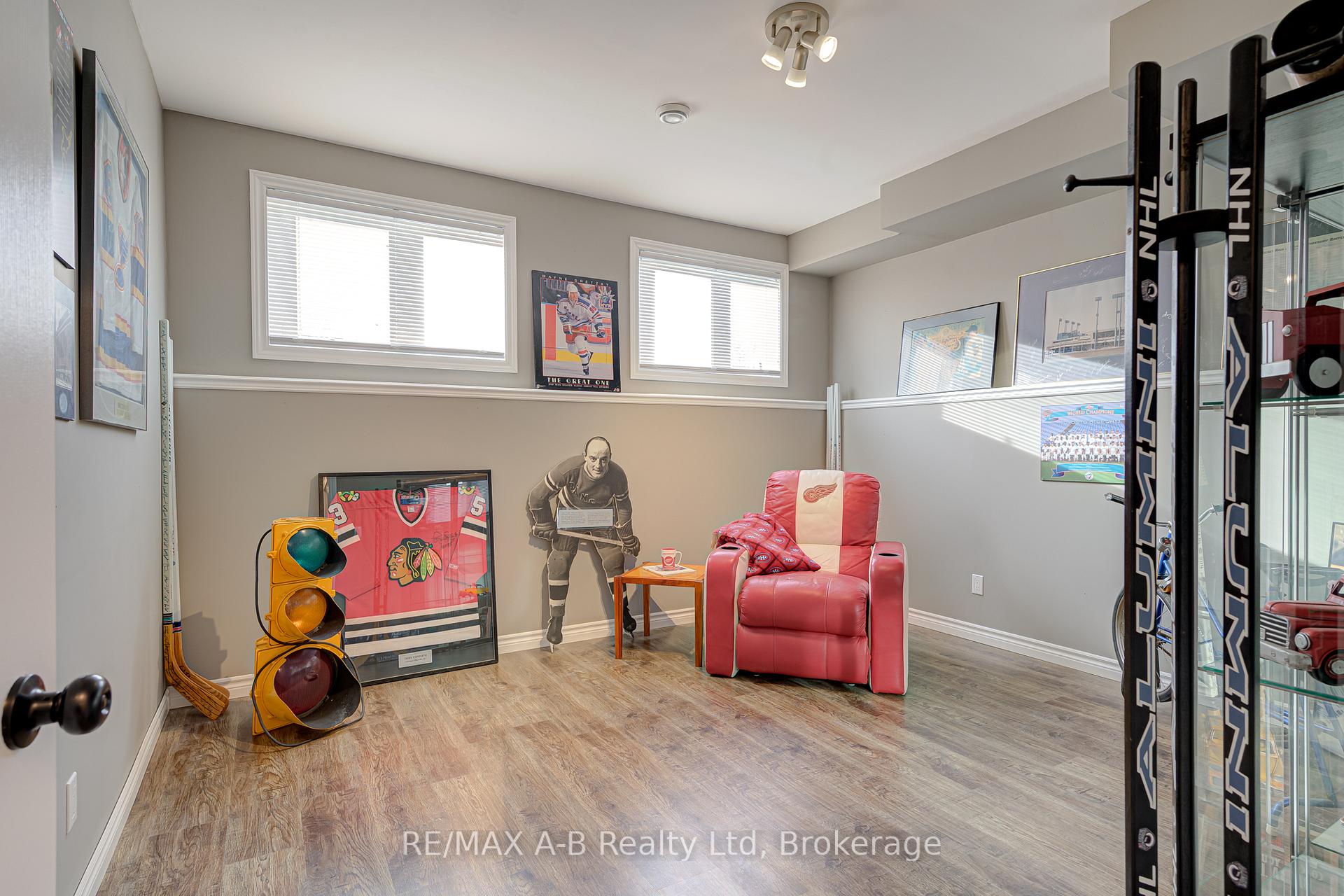 Photo 32 of 79 Sylvia Street, West Perth, Mitchell — HOMEH