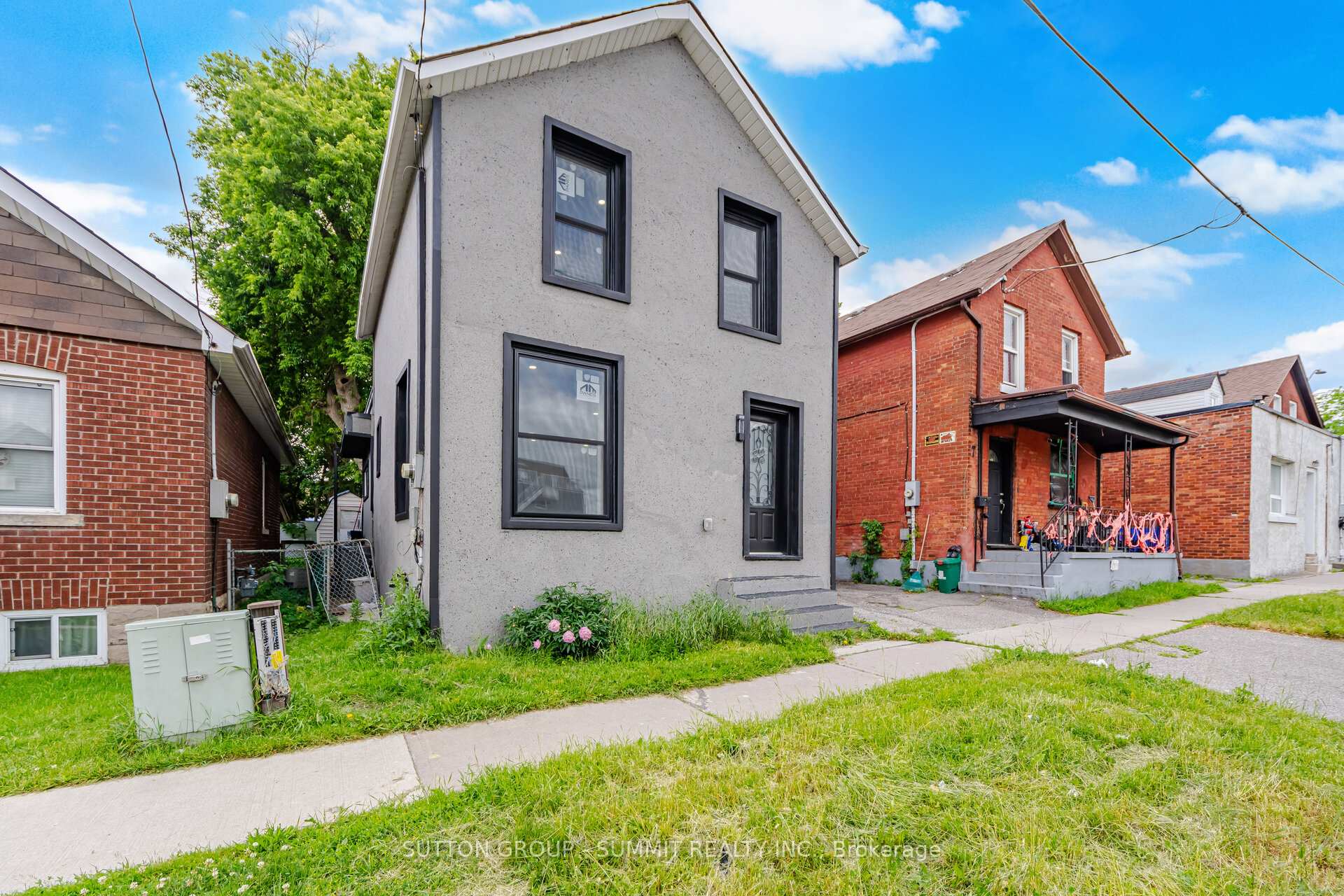 Photo 5 of 11 Maple Street, Oshawa, Central — HOMEH