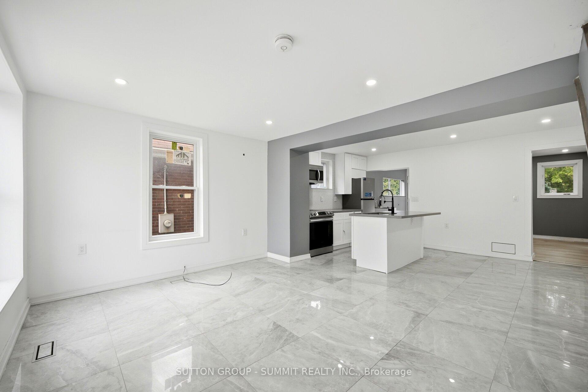 Photo 7 of 11 Maple Street, Oshawa, Central — HOMEH