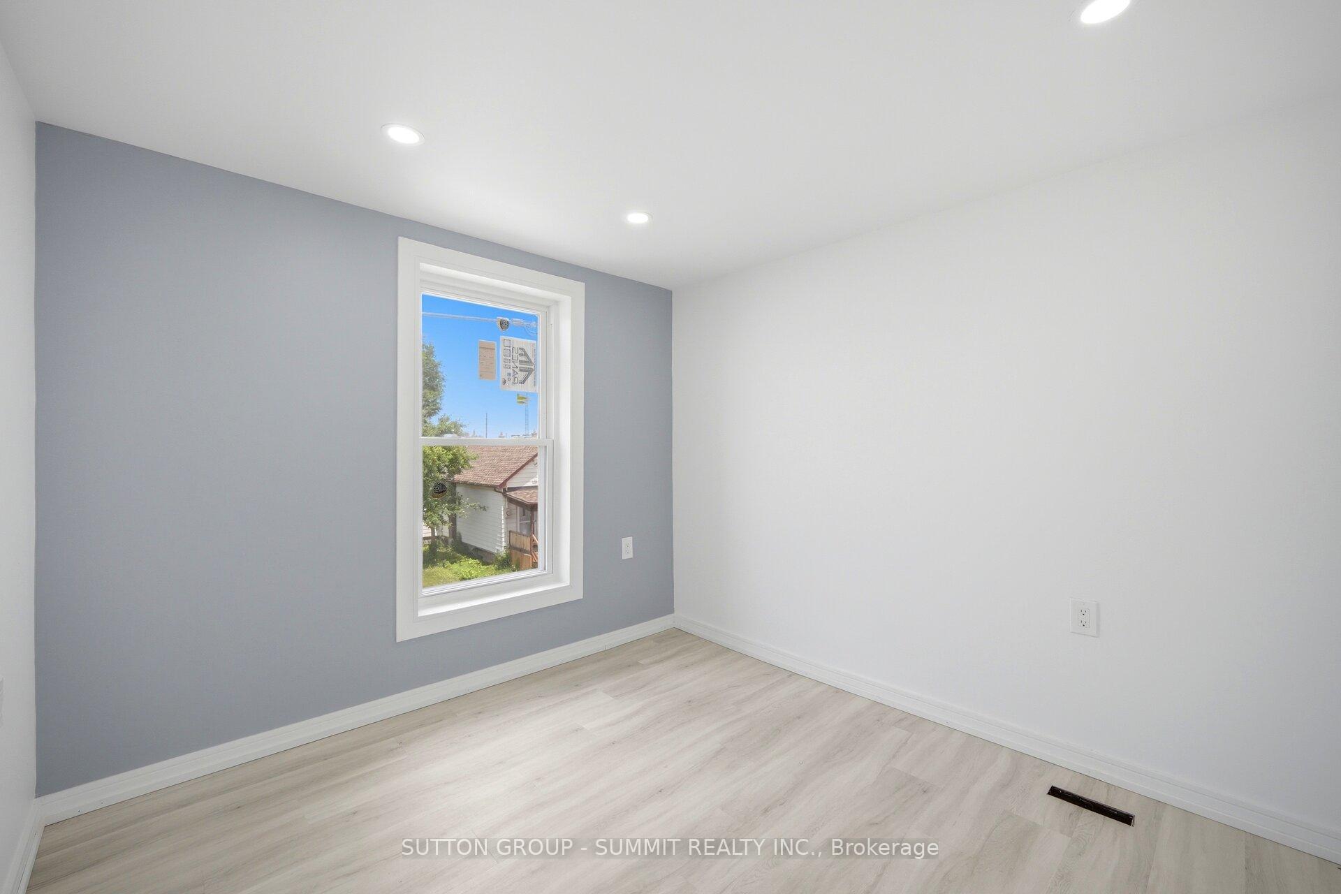 Photo 25 of 11 Maple Street, Oshawa, Central — HOMEH
