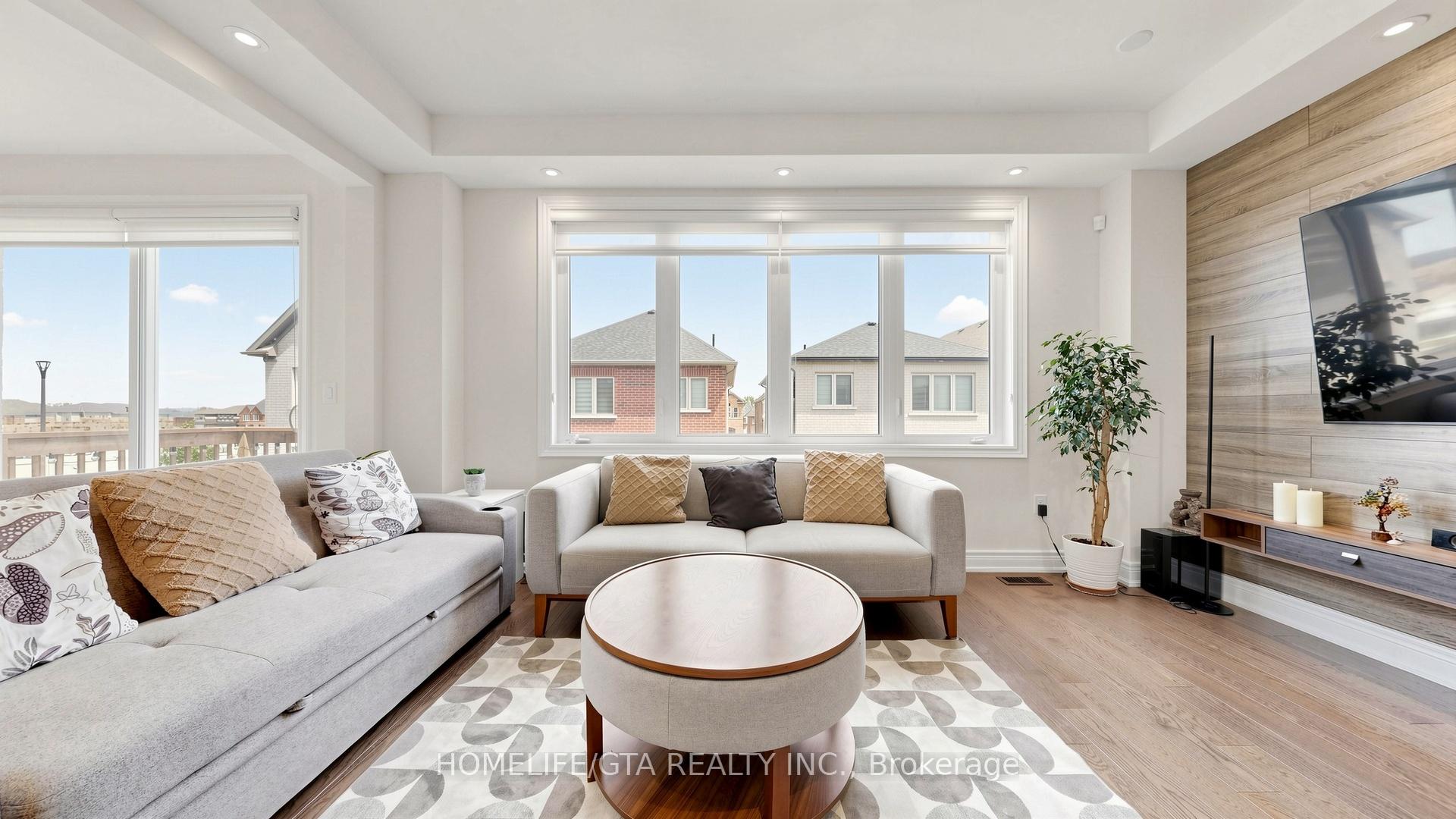 Photo 5 of 1067 Purus Path, Pickering, Rural Pickering — HOMEH
