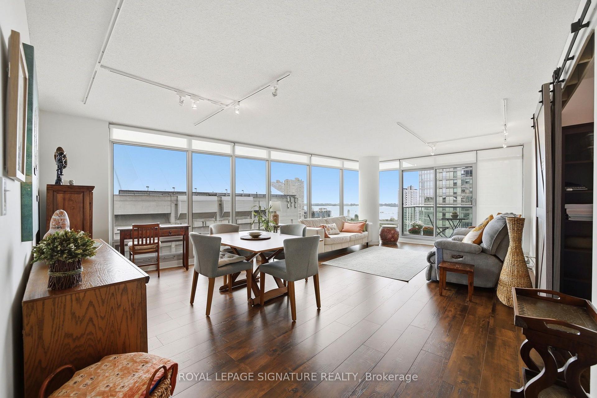 Photo of Unit 1703, 81 Navy Wharf Court