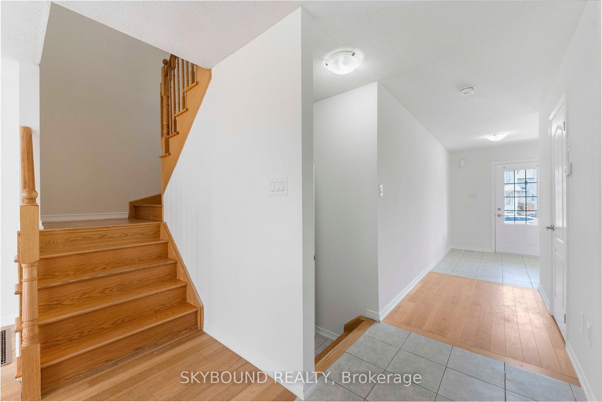 Photo 6 of 70 Munro Circle, Brantford, Empire South — HOMEH