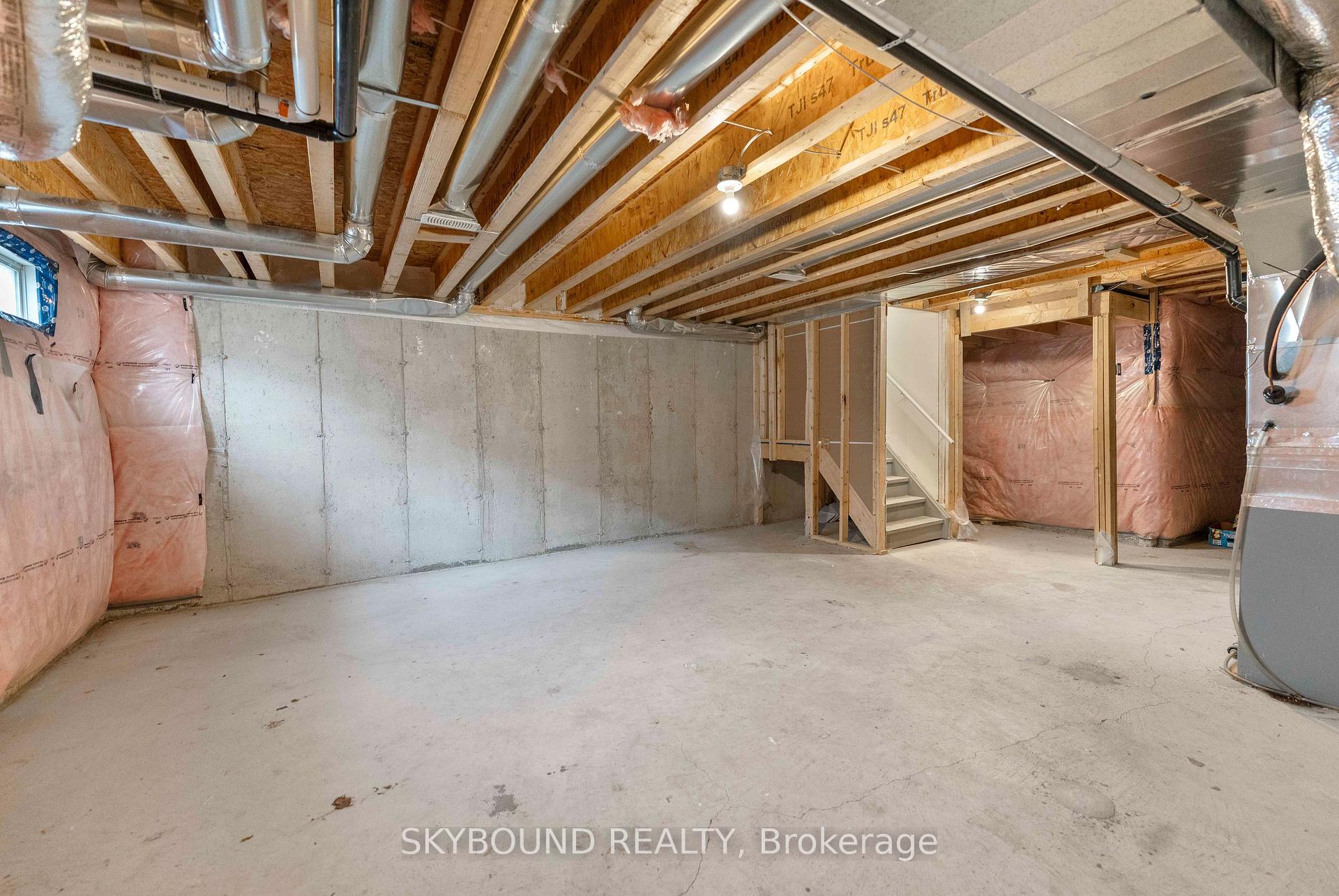 Photo 14 of 70 Munro Circle, Brantford, Empire South — HOMEH