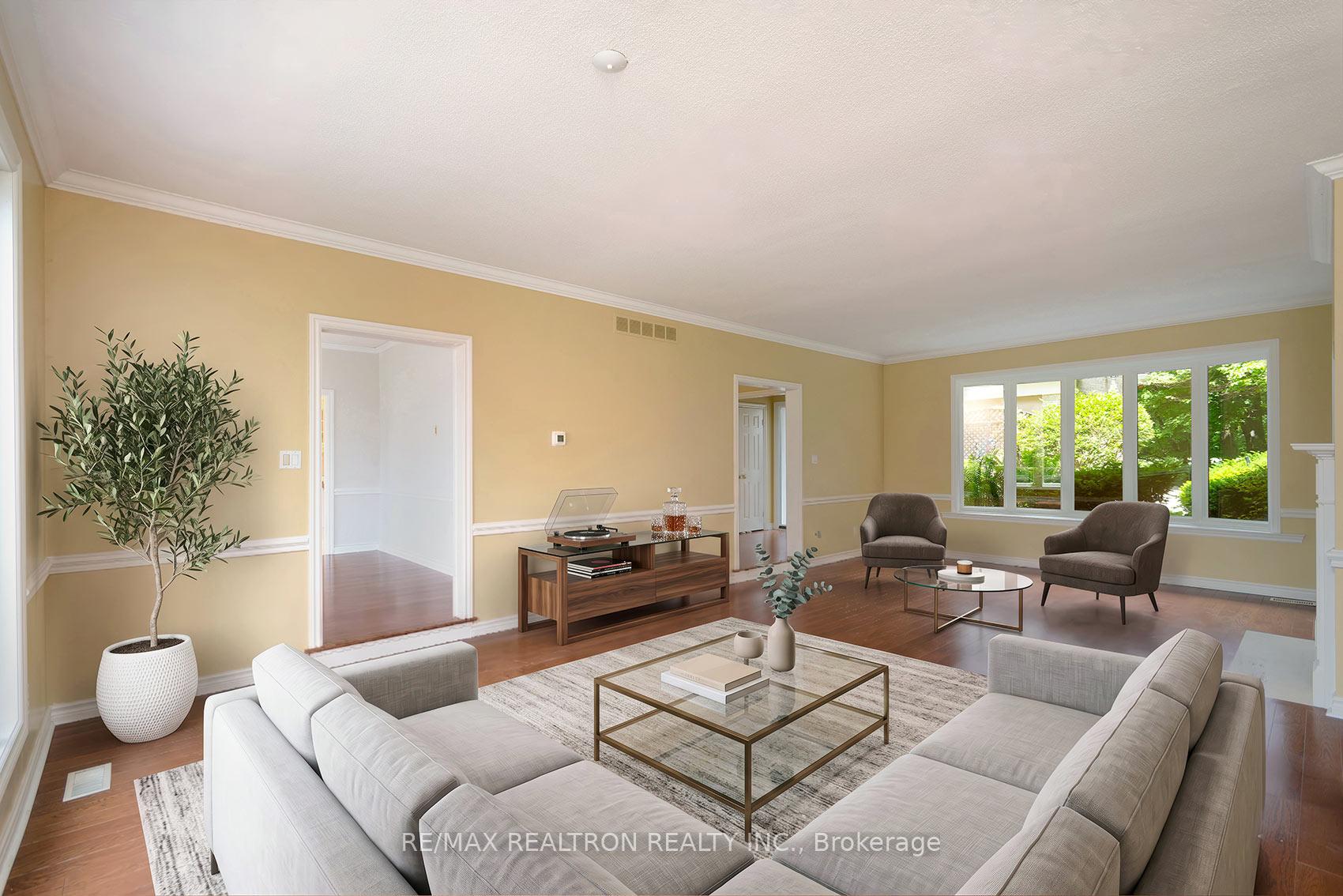 Photo 17 of 462 Beacon Hall Drive, Aurora, Aurora Estates — HOMEH