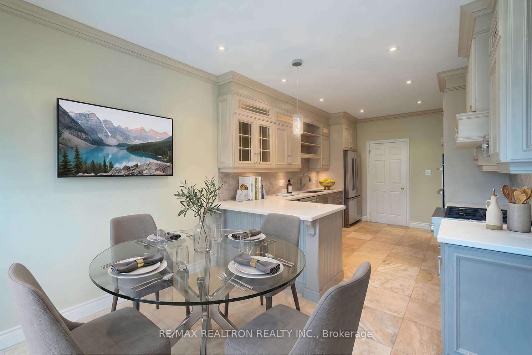 Photo 19 of 462 Beacon Hall Drive, Aurora, Aurora Estates — HOMEH