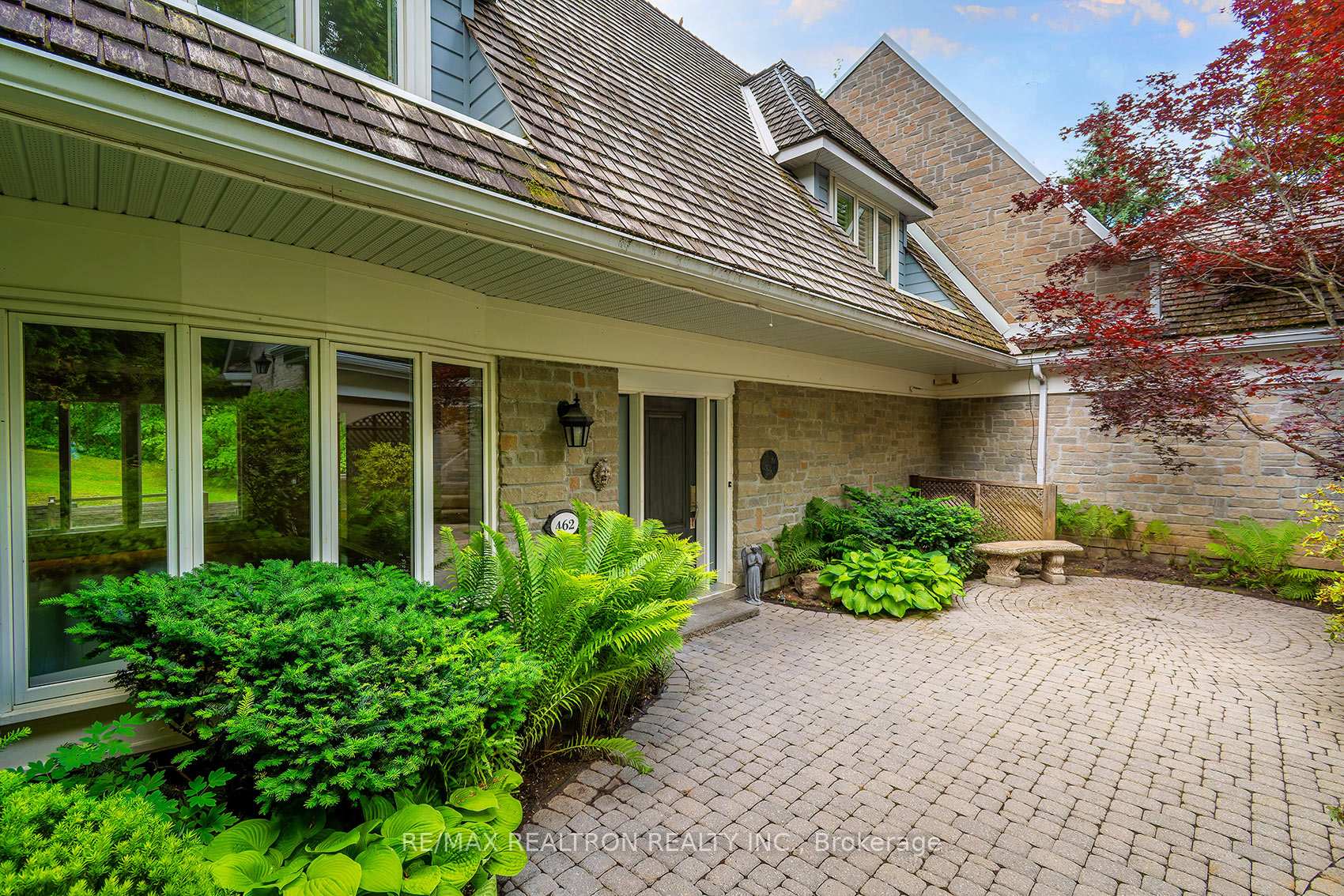 Photo 40 of 462 Beacon Hall Drive, Aurora, Aurora Estates — HOMEH