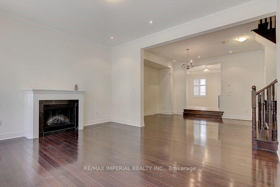 Photo 5 of 62 Lord Durham Road, Markham, Unionville — HOMEH