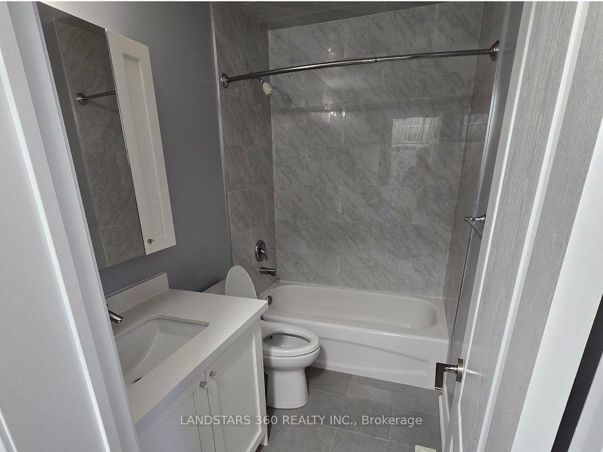 Photo 18 of 19 Azalea Gate Way, Markham, Commerce Valley — HOMEH