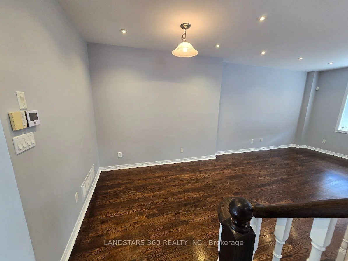 Photo 55 of 19 Azalea Gate Way, Markham, Commerce Valley — HOMEH