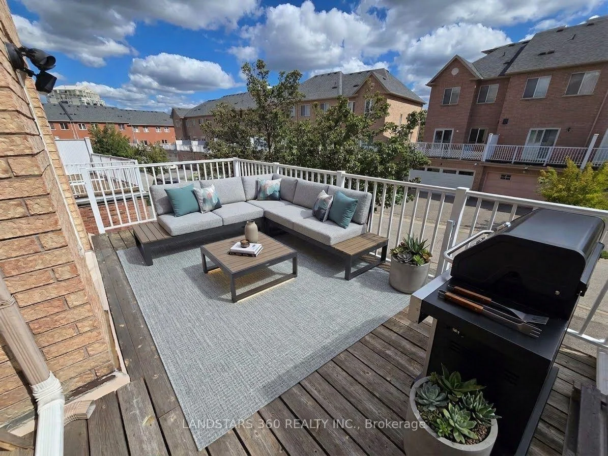 Photo 43 of 19 Azalea Gate Way, Markham, Commerce Valley — HOMEH