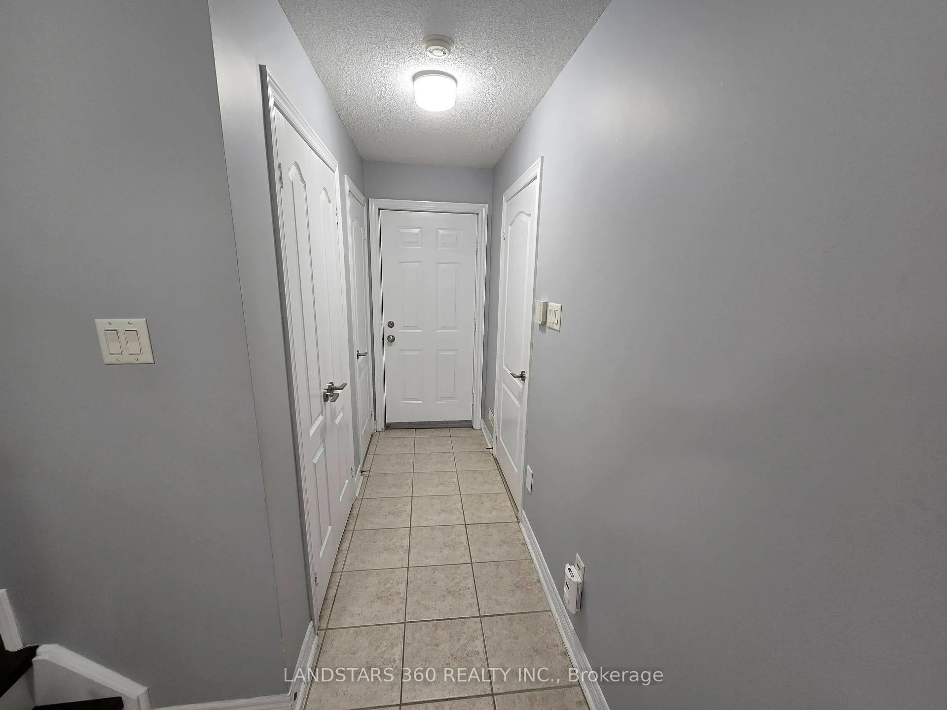 Photo 20 of 19 Azalea Gate Way, Markham, Commerce Valley — HOMEH