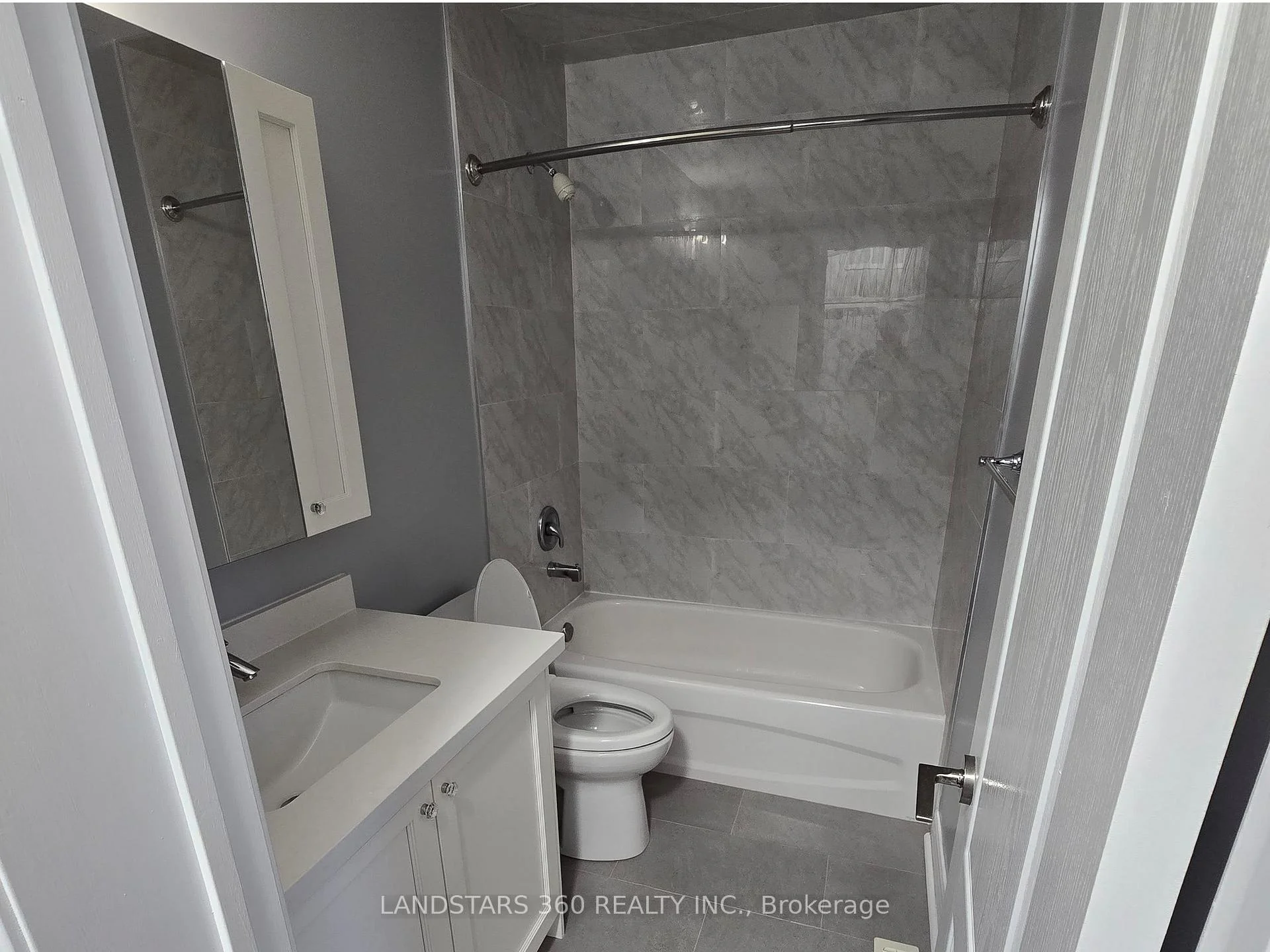 Photo 71 of 19 Azalea Gate Way, Markham, Commerce Valley — HOMEH
