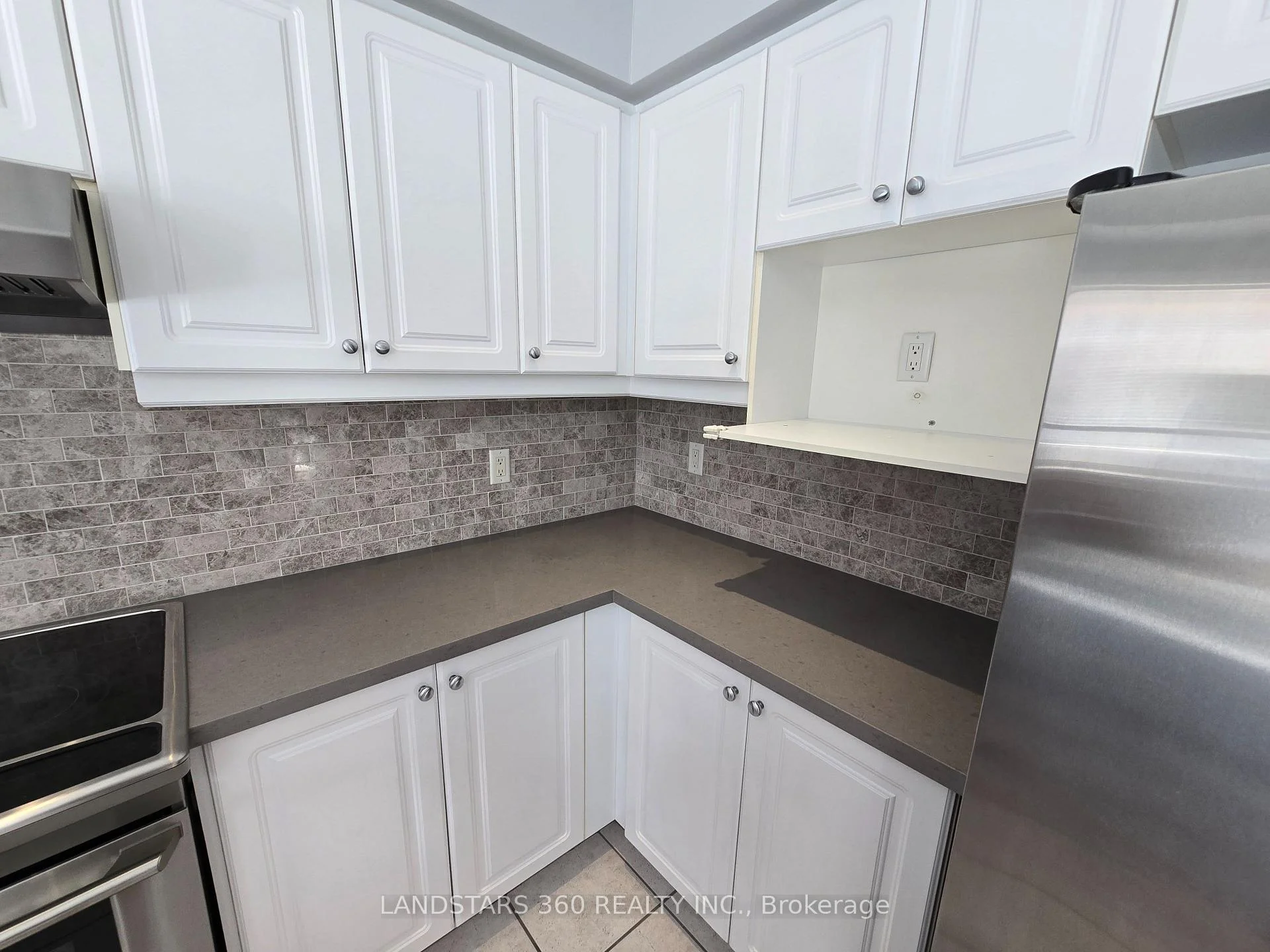 Photo 42 of 19 Azalea Gate Way, Markham, Commerce Valley — HOMEH