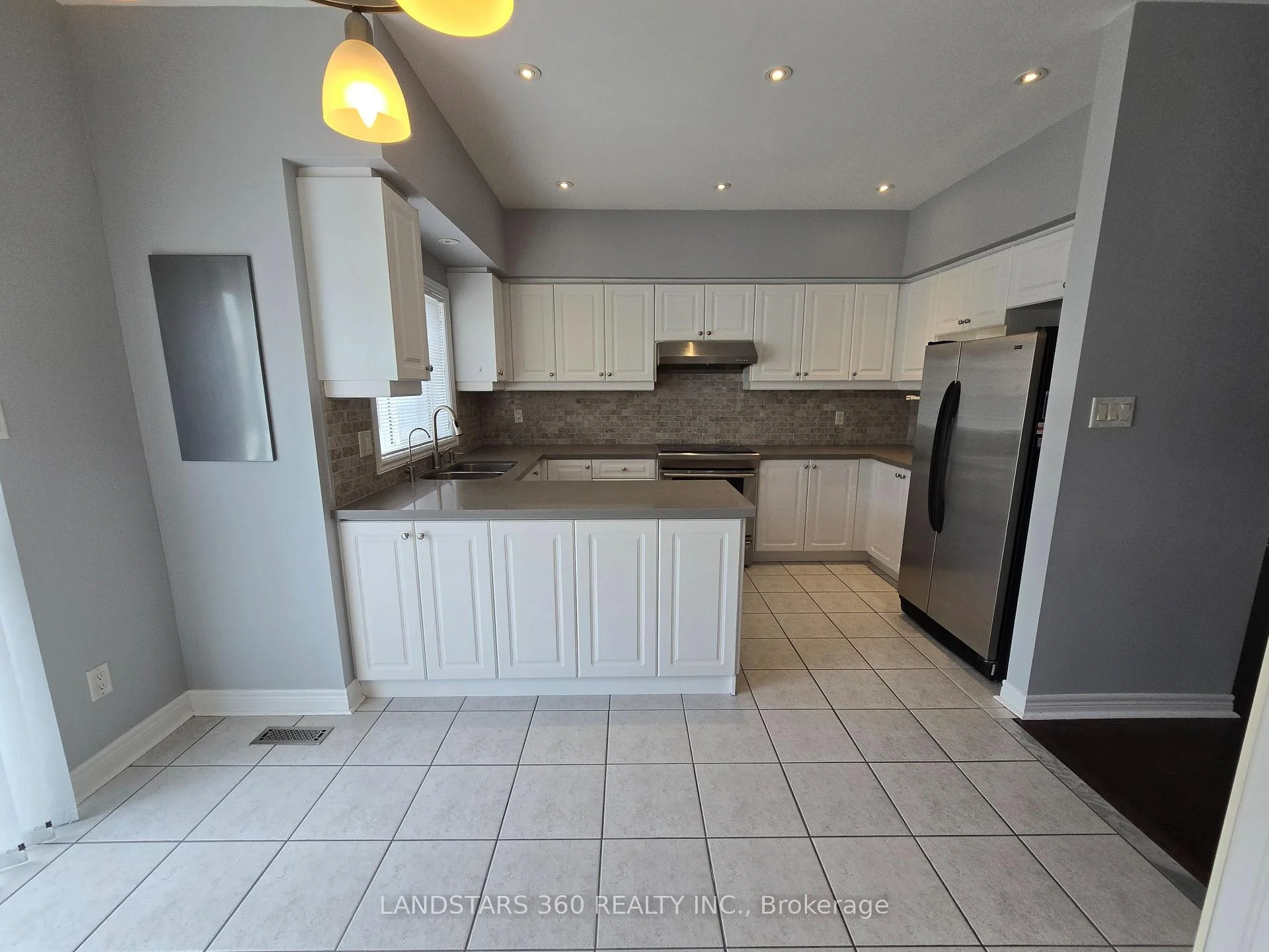 Photo 39 of 19 Azalea Gate Way, Markham, Commerce Valley — HOMEH