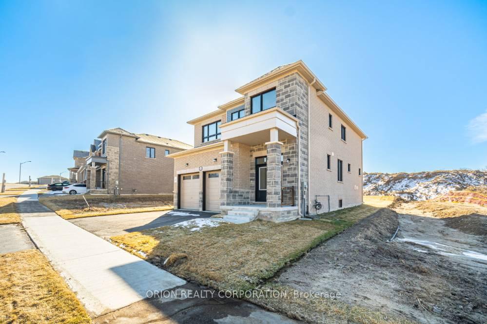 Photo 11 of 65 Thicketwood Avenue, Barrie, Rural Barrie Southeast — HOMEH