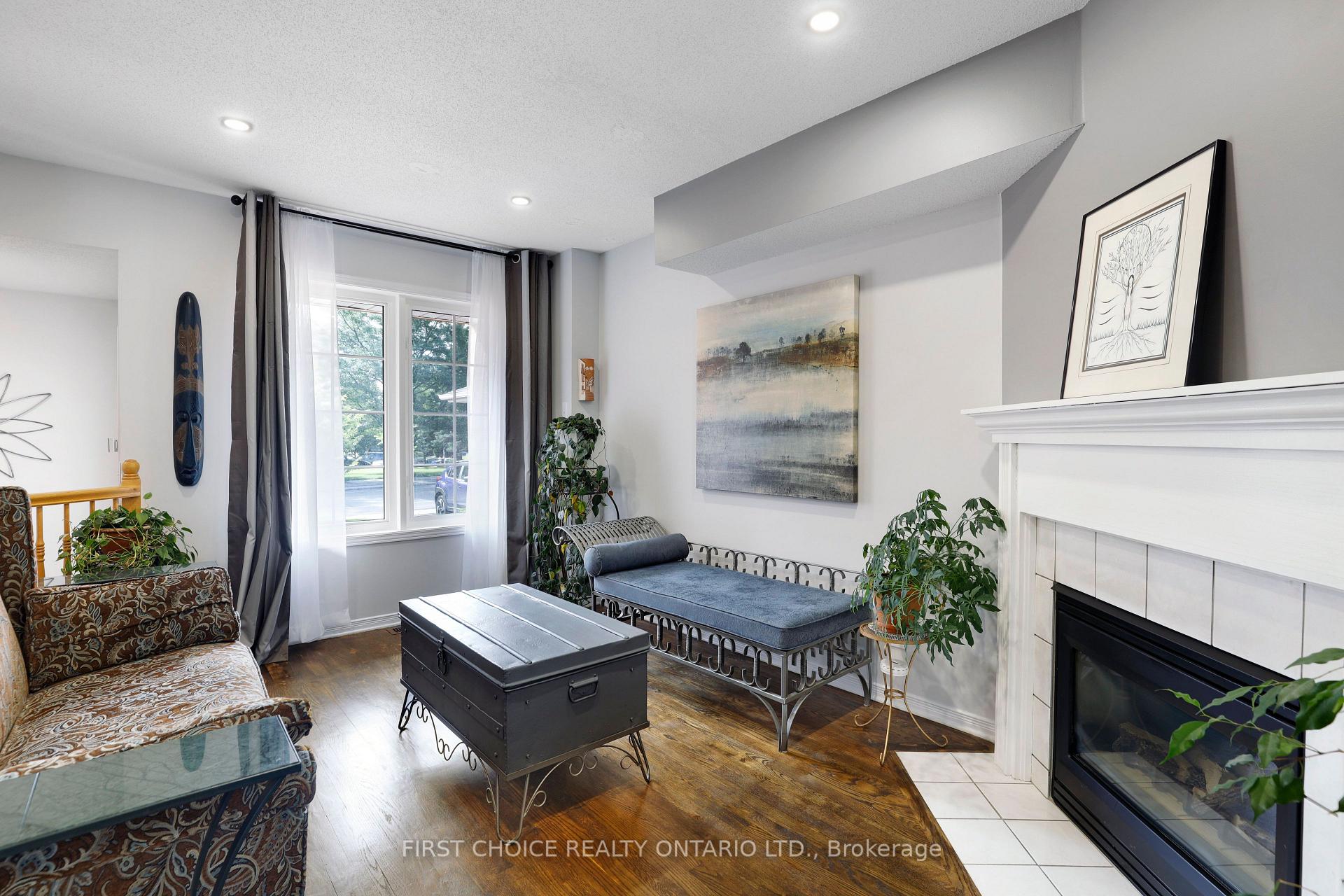 Photo 8 of 51 Central Park Drive, Ottawa, Central Park — HOMEH