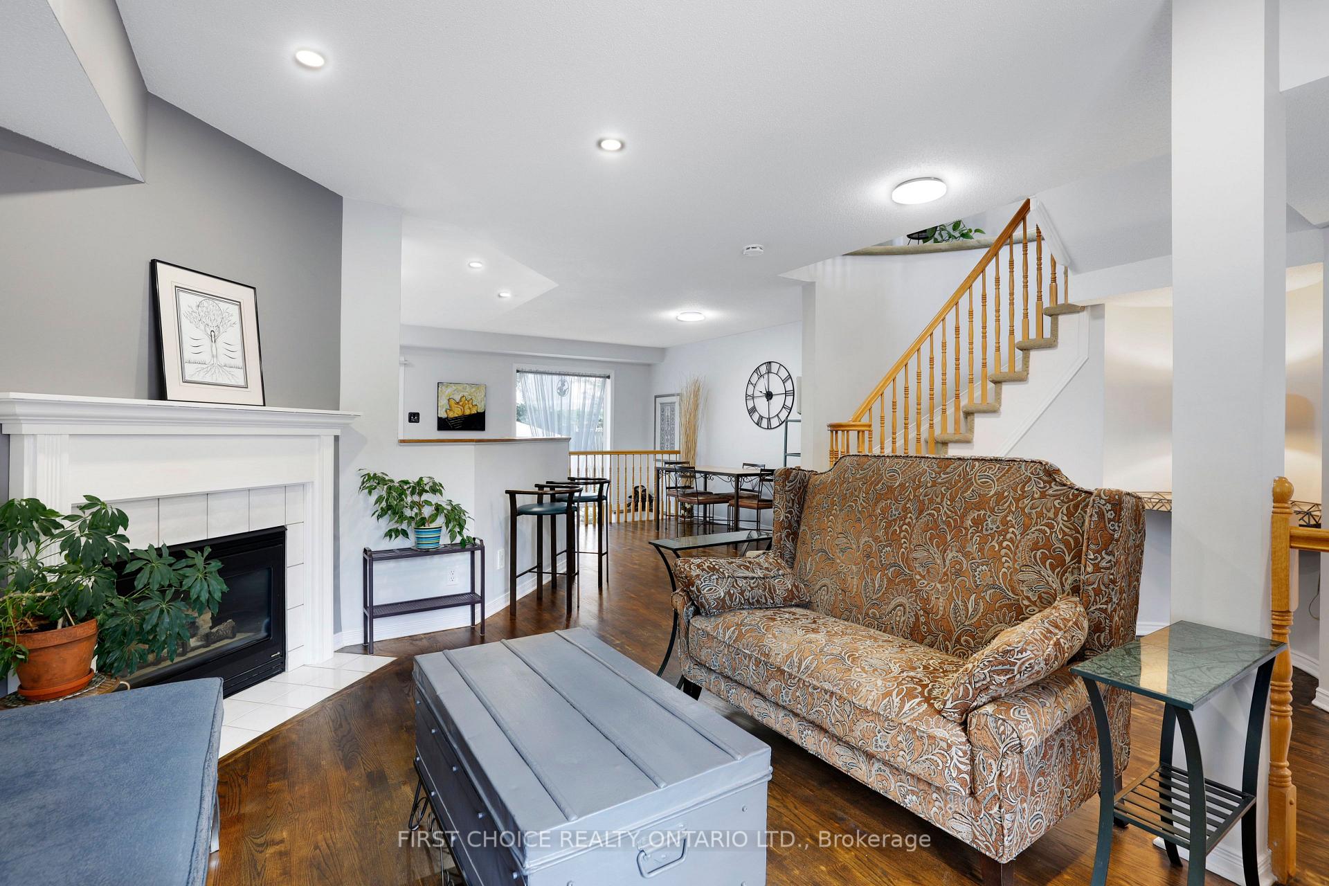 Photo 11 of 51 Central Park Drive, Ottawa, Central Park — HOMEH