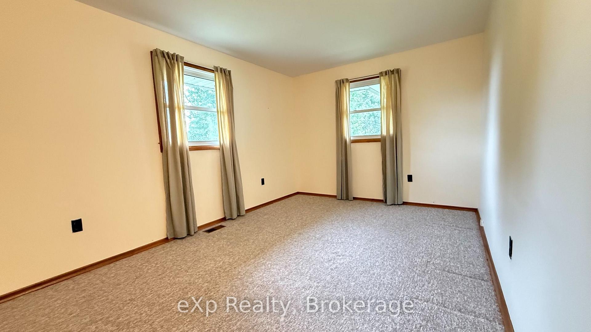 Photo 20 of 53 Maple Street, North Huron, Wingham — HOMEH