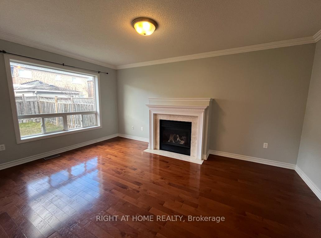Photo 2 of Unit Main, 22 Amboise Crescent, Brampton, Fletcher's Meadow — HOMEH
