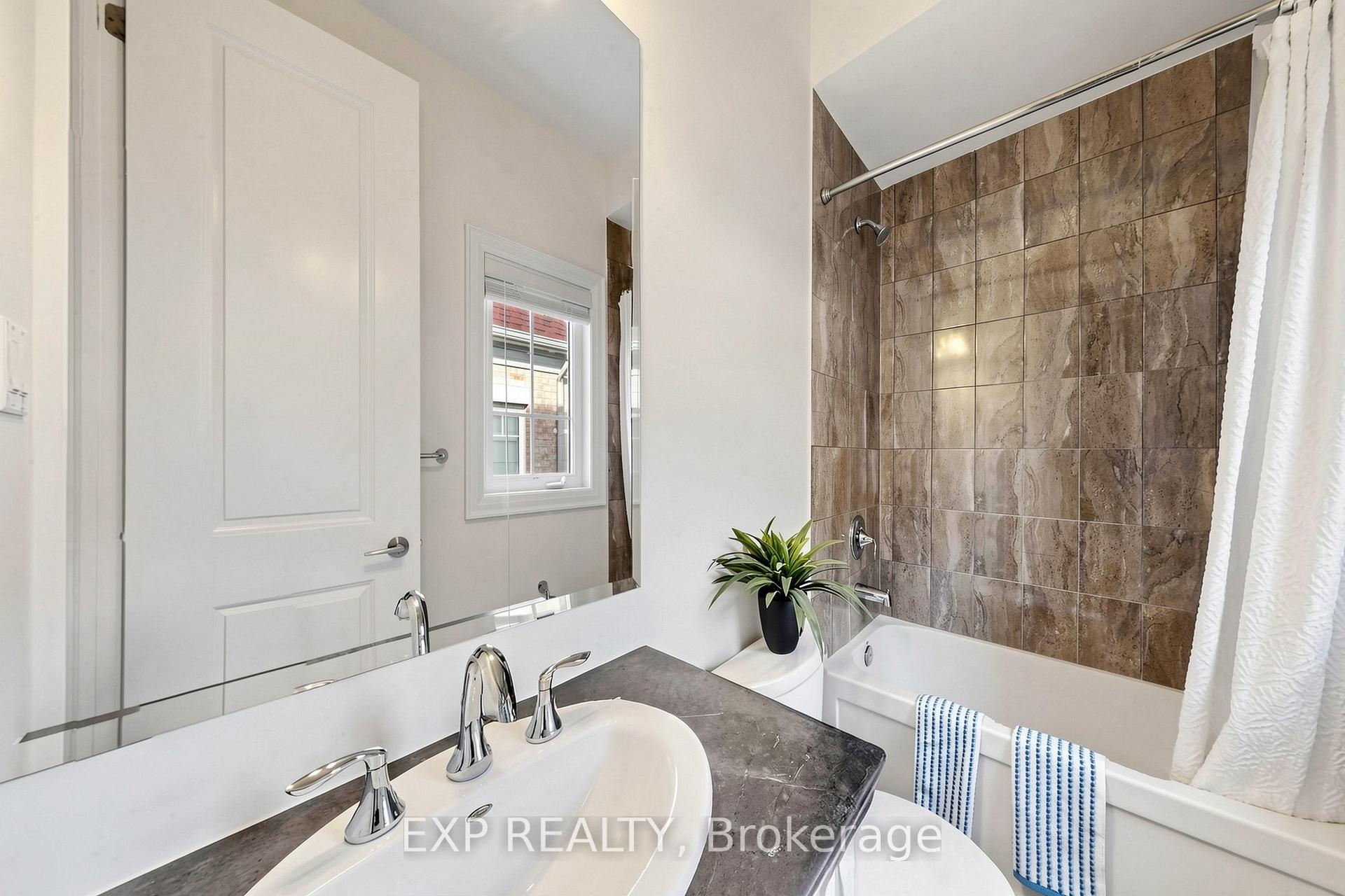 Photo 43 of 5 Natural Terrace, Brampton, Credit Valley — HOMEH