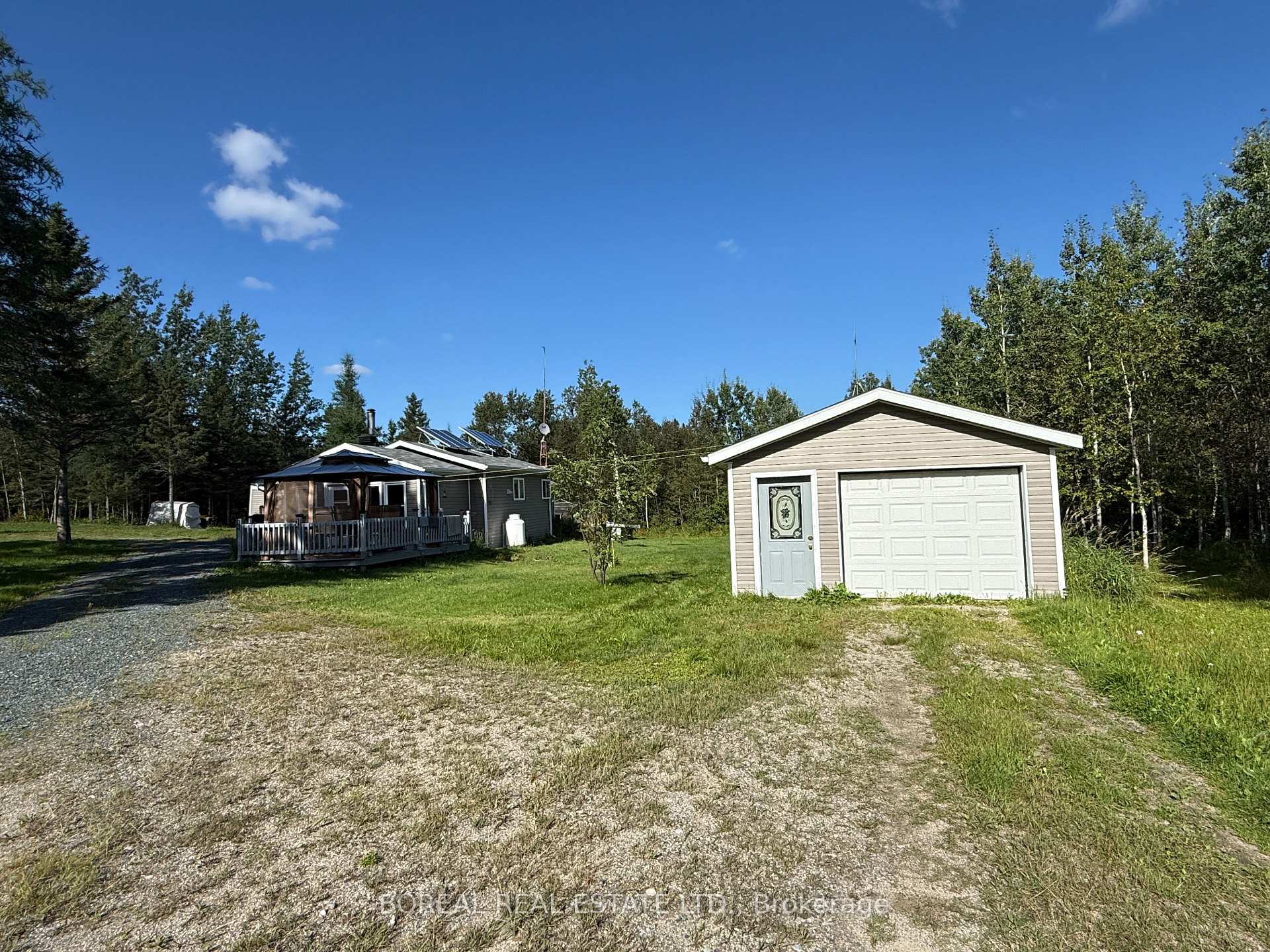 Photo 9 of 2141 Con 2 & 3, Cochrane — HOMEH