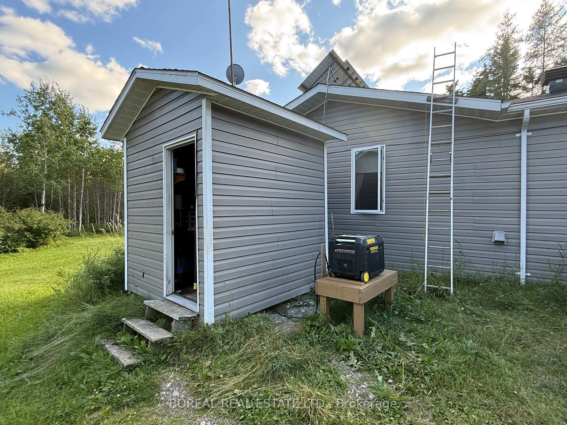 Photo 15 of 2141 Con 2 & 3, Cochrane — HOMEH