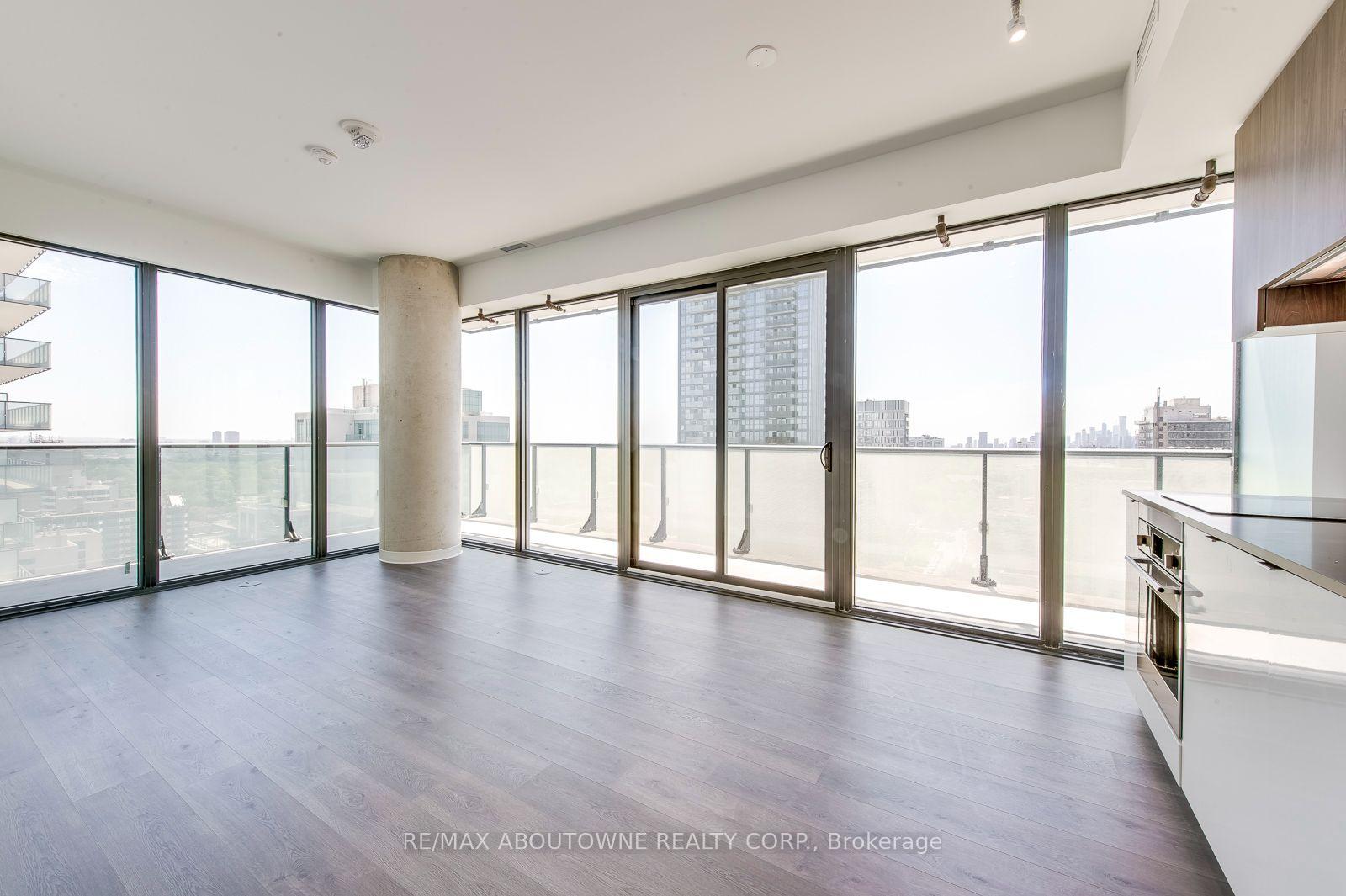 Photo 5 of Unit 2010, 161 Roehampton Avenue, Toronto, Mount Pleasant West — HOMEH